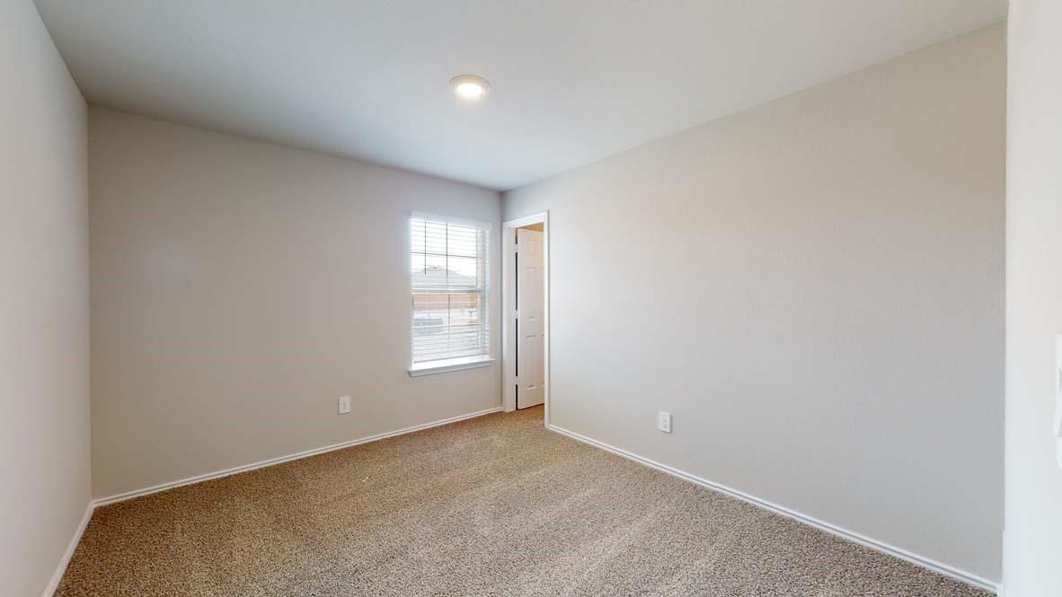 136 Walk Way Property Photo 18