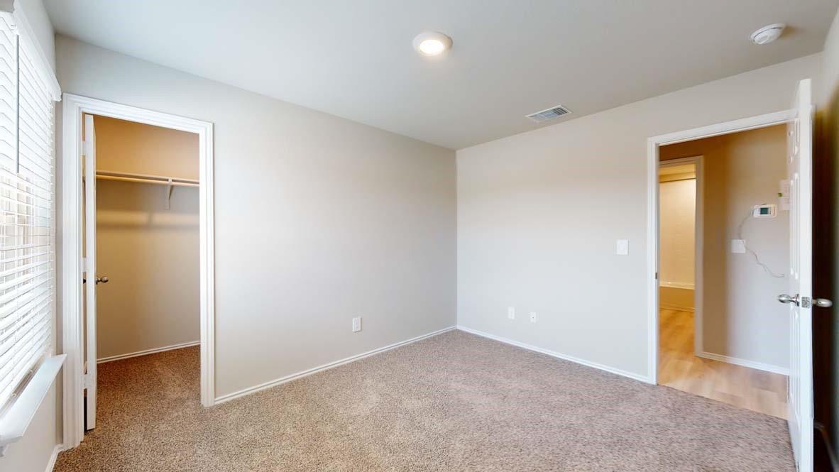 136 Walk Way Property Photo 19
