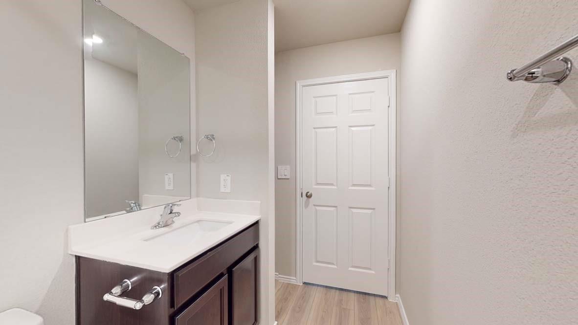 136 Walk Way Property Photo 22