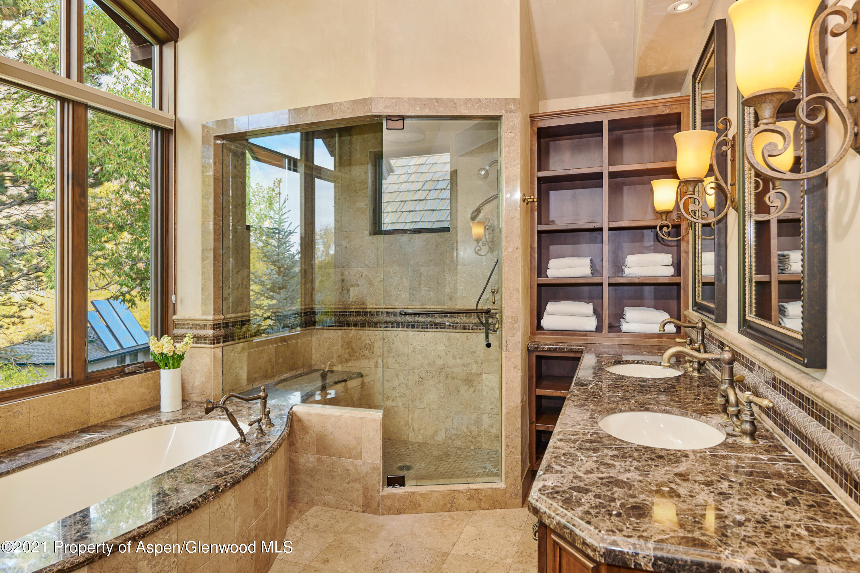 1232 Mountain View Drive, B Property Photo 20