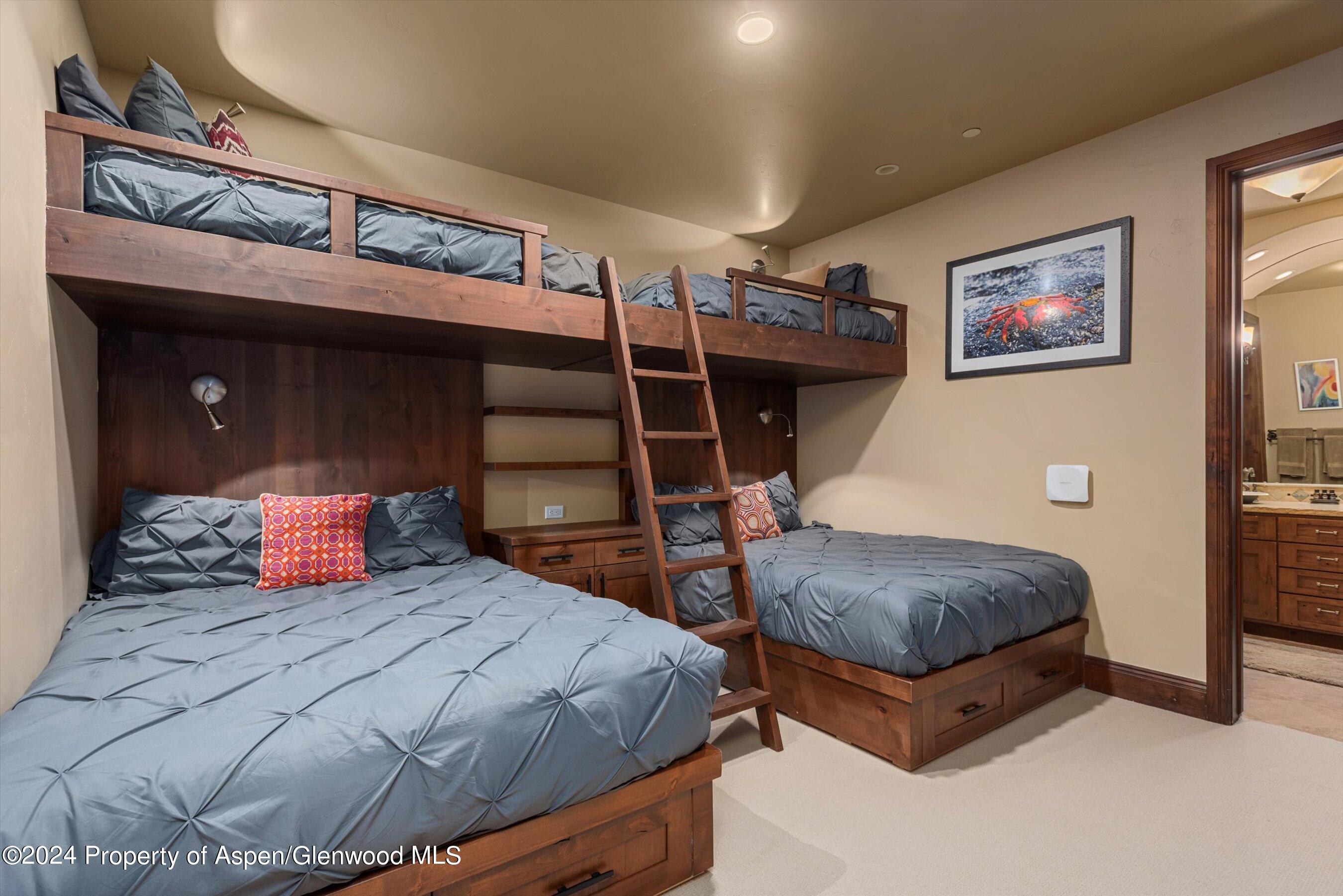 1232 Mountain View Drive, B Property Photo 30
