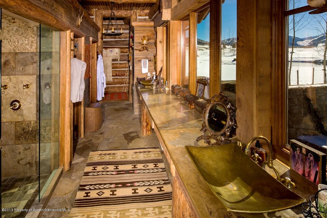 1100 Mclain Flats Road Property Photo 12