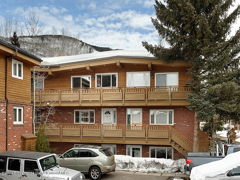 805 E Cooper #10 Property Photo 11