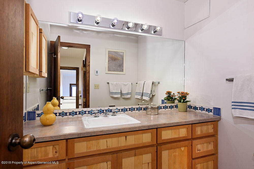 198 Bridge Lane Property Photo 25