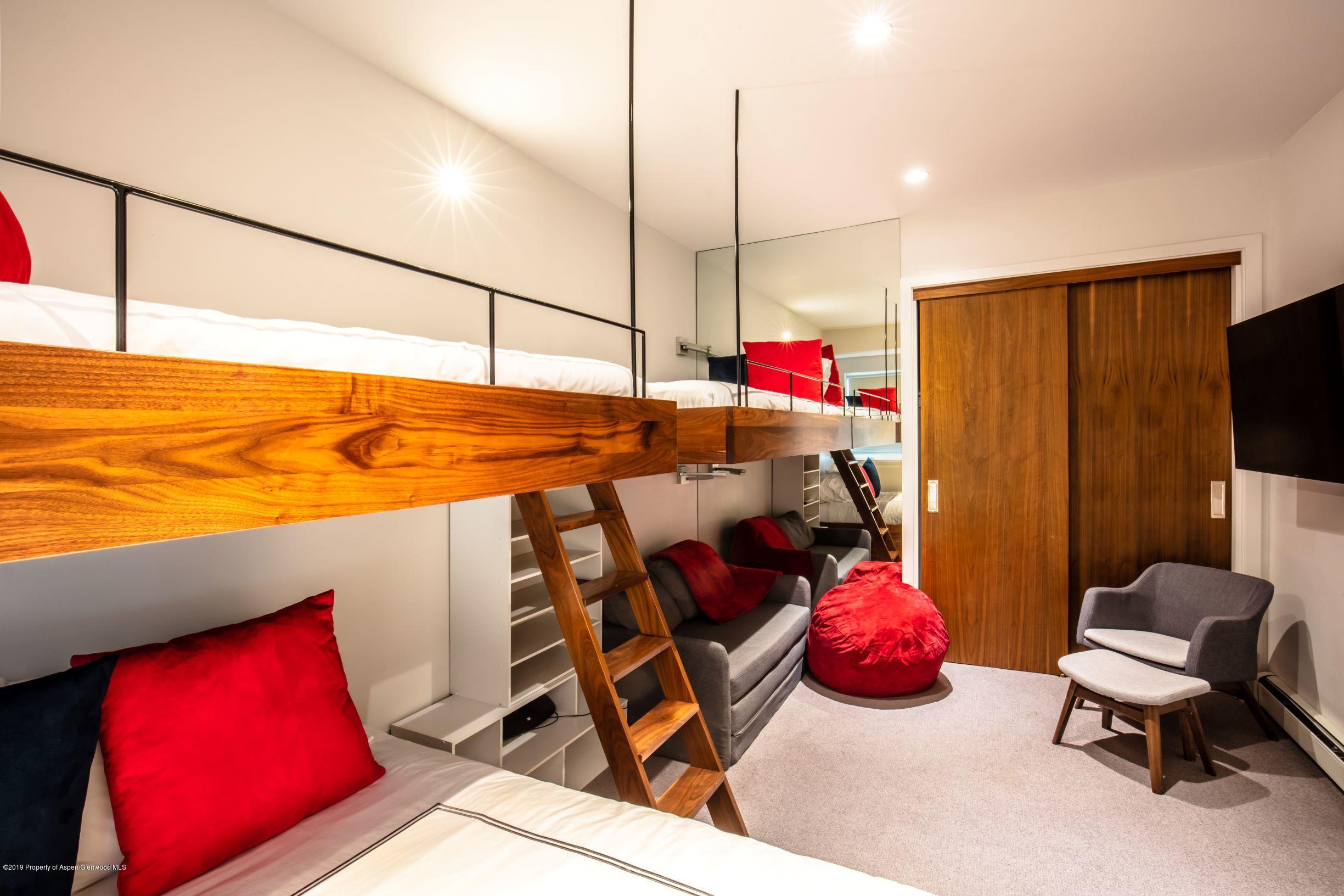 623 S Monarch Street Unit: A Property Photo 19