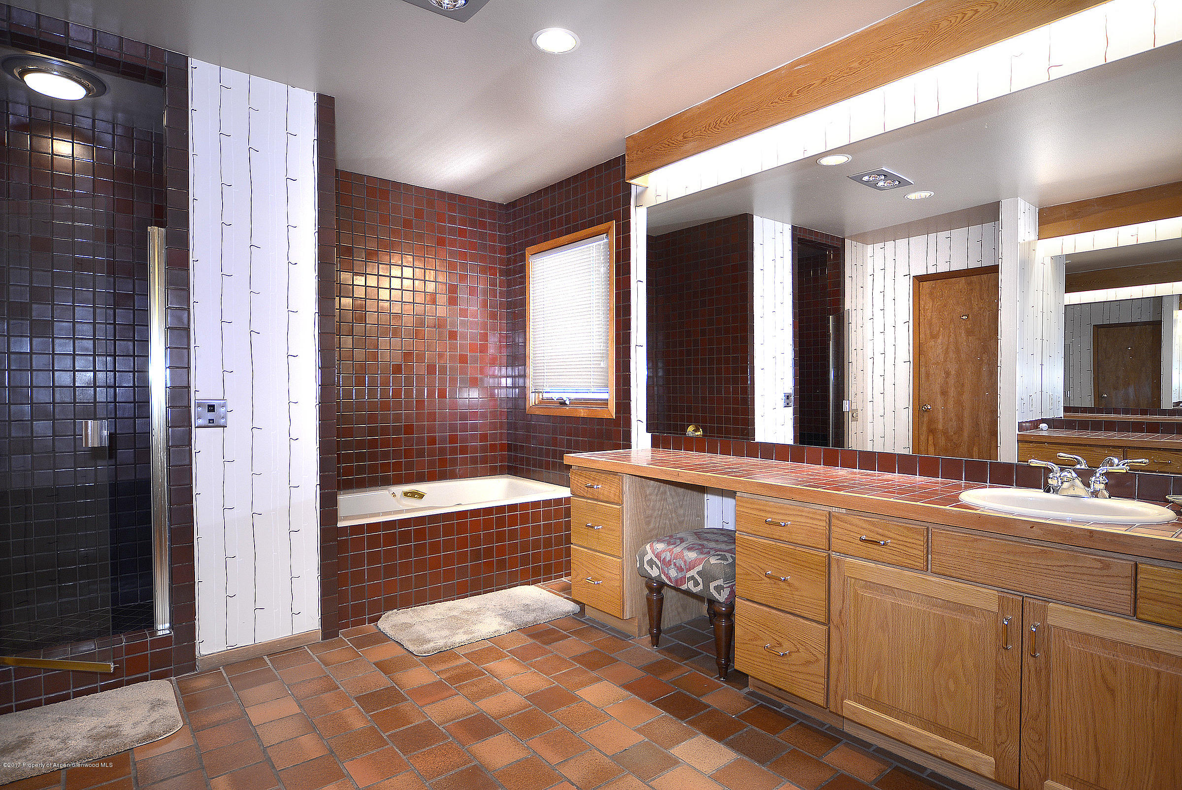 2076 Faraway Road Property Photo 12