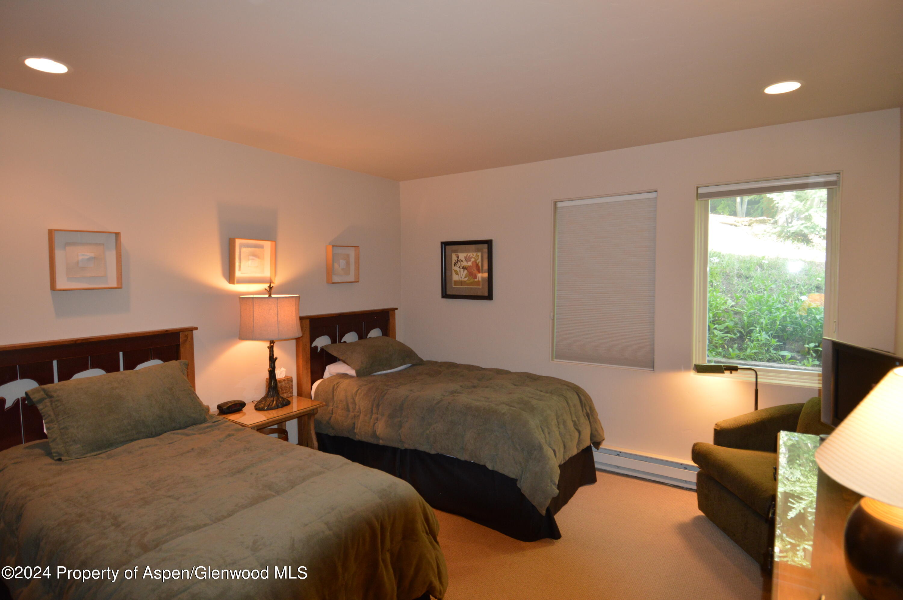 185 Nighthawk Drive Property Photo 16