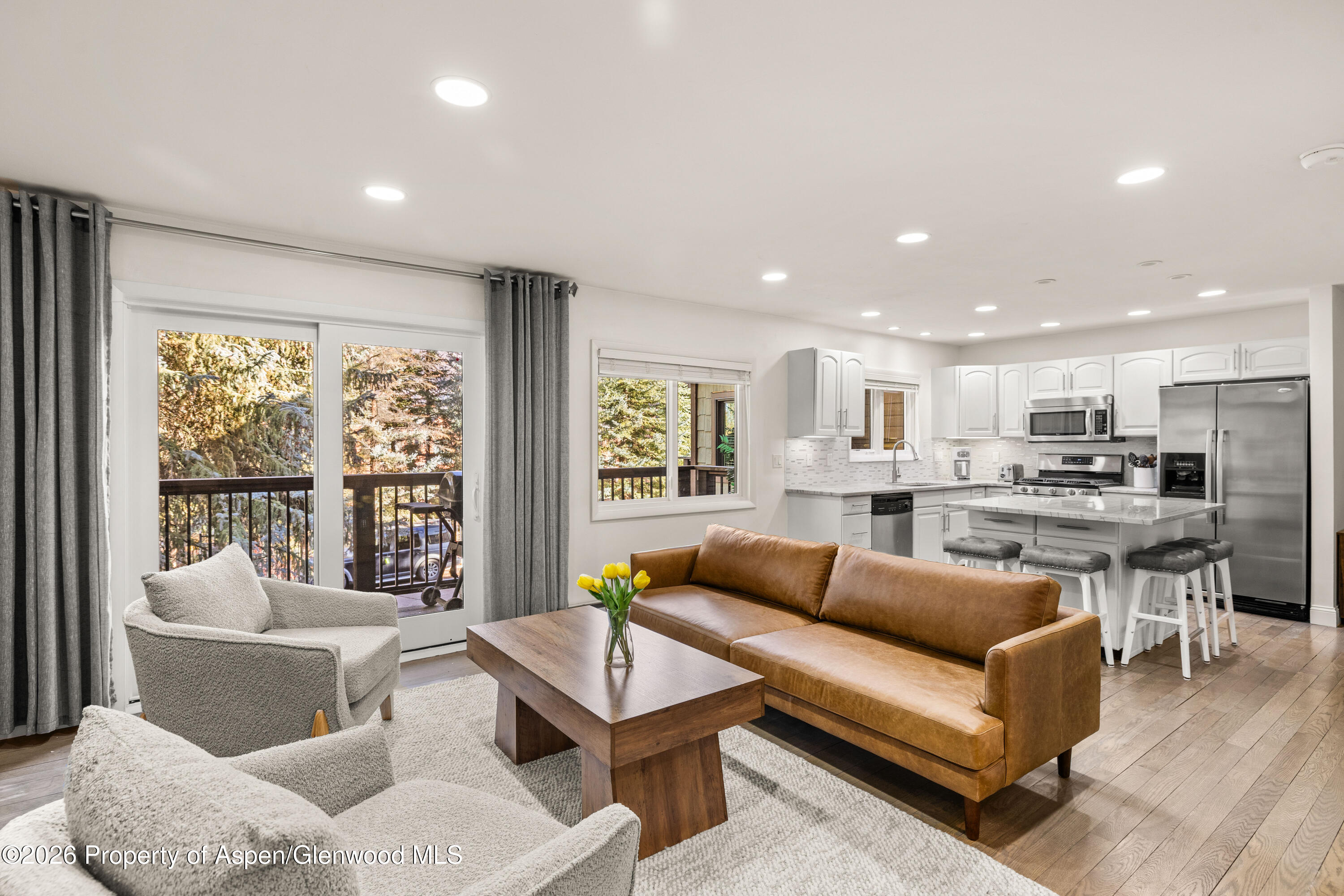 152588 Property Photo 2