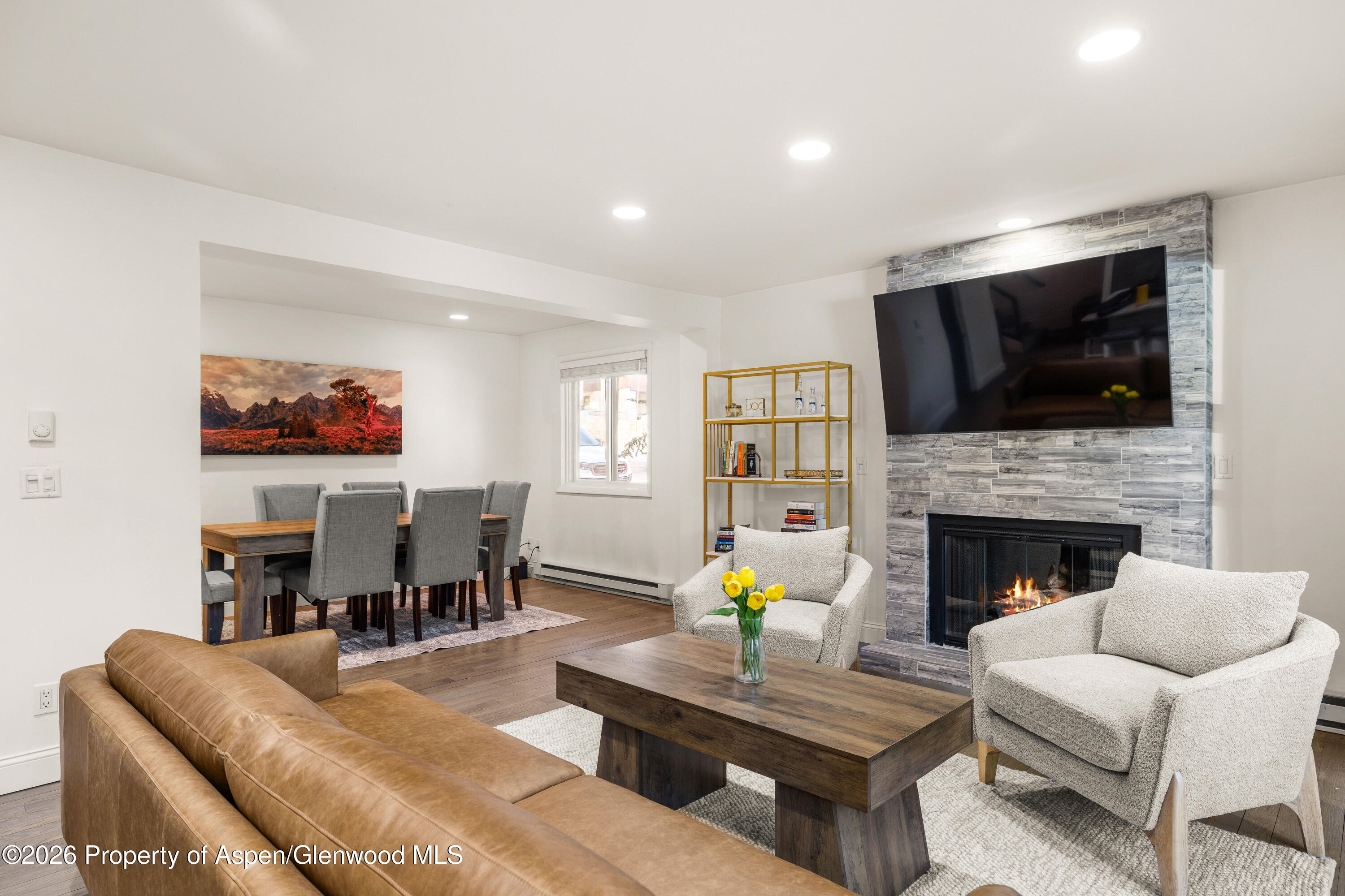 152588 Property Photo 3