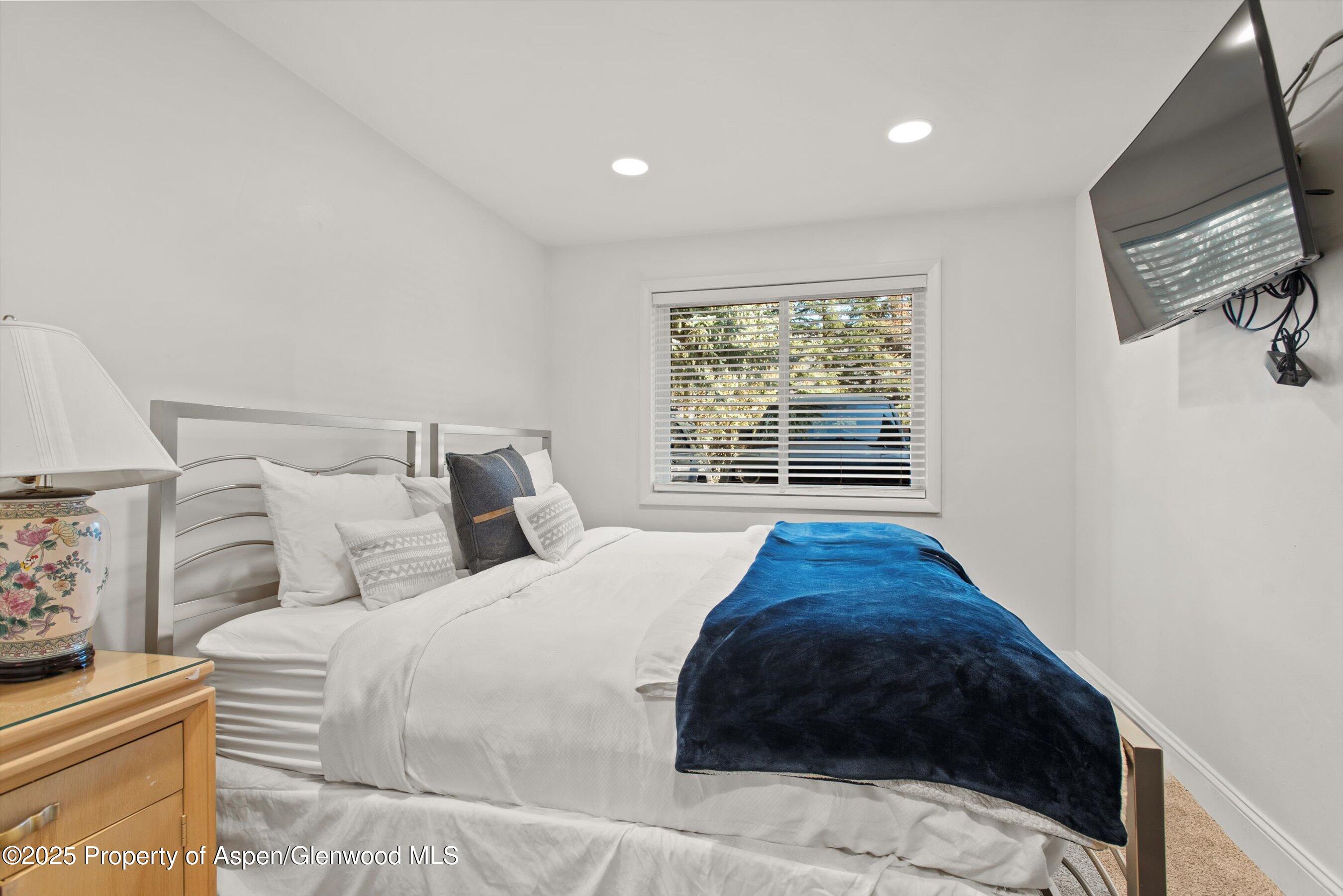152588 Property Photo 12