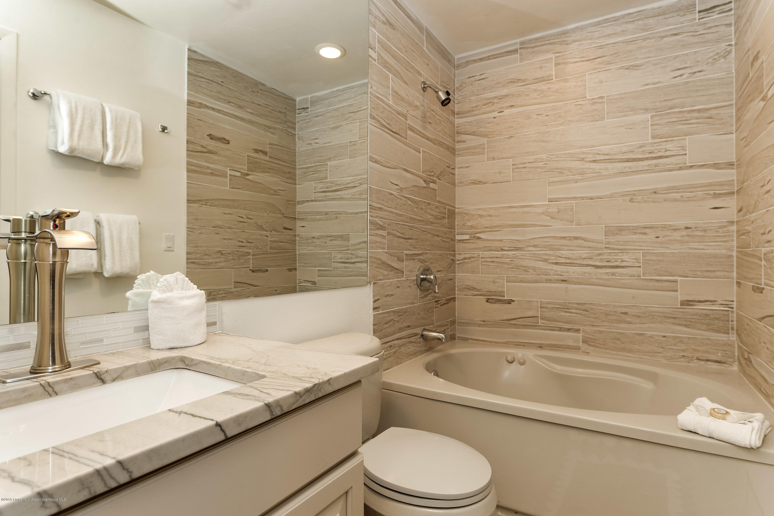 152588 Property Photo 16