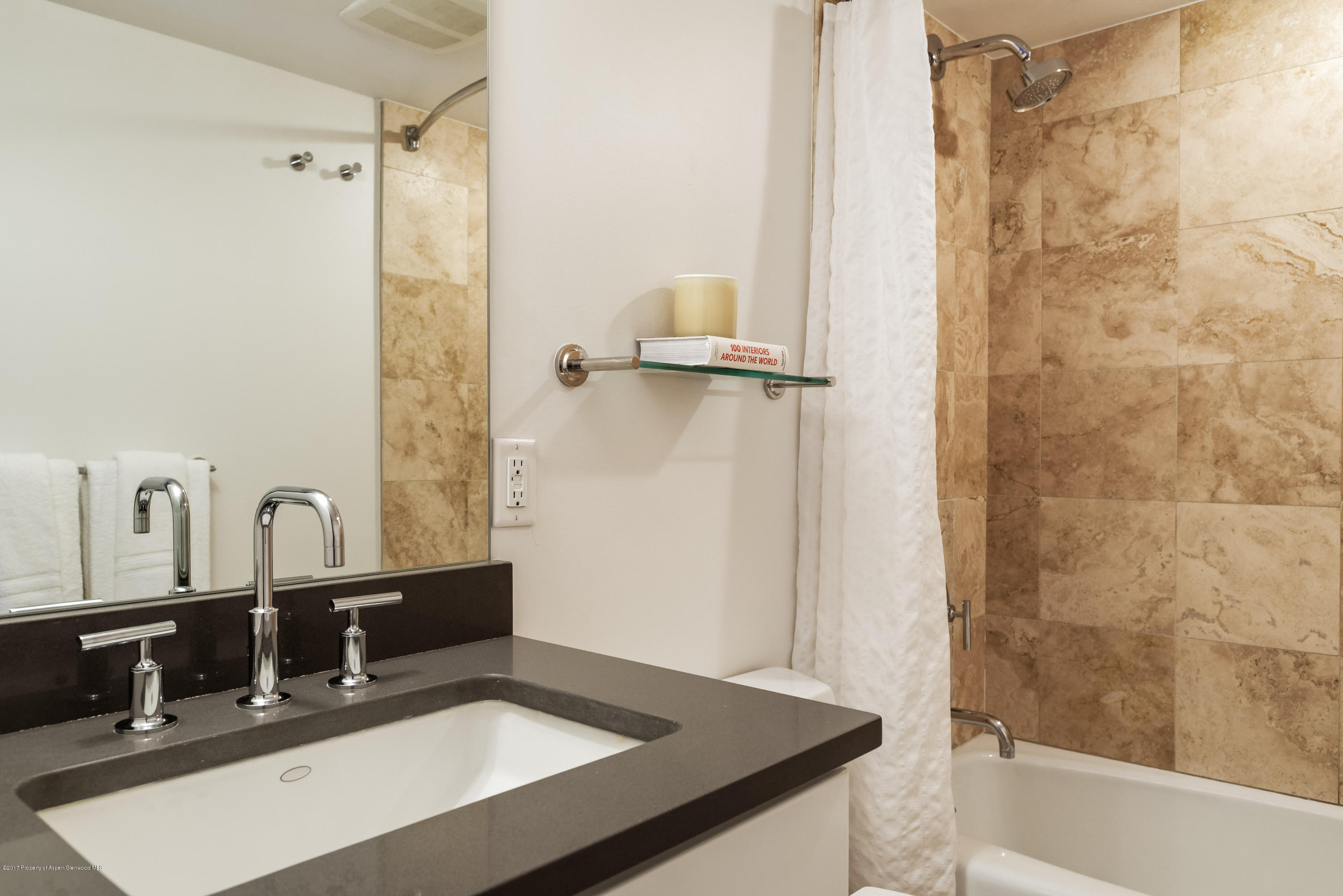 124 W Hyman Avenue 2-e Property Photo 13