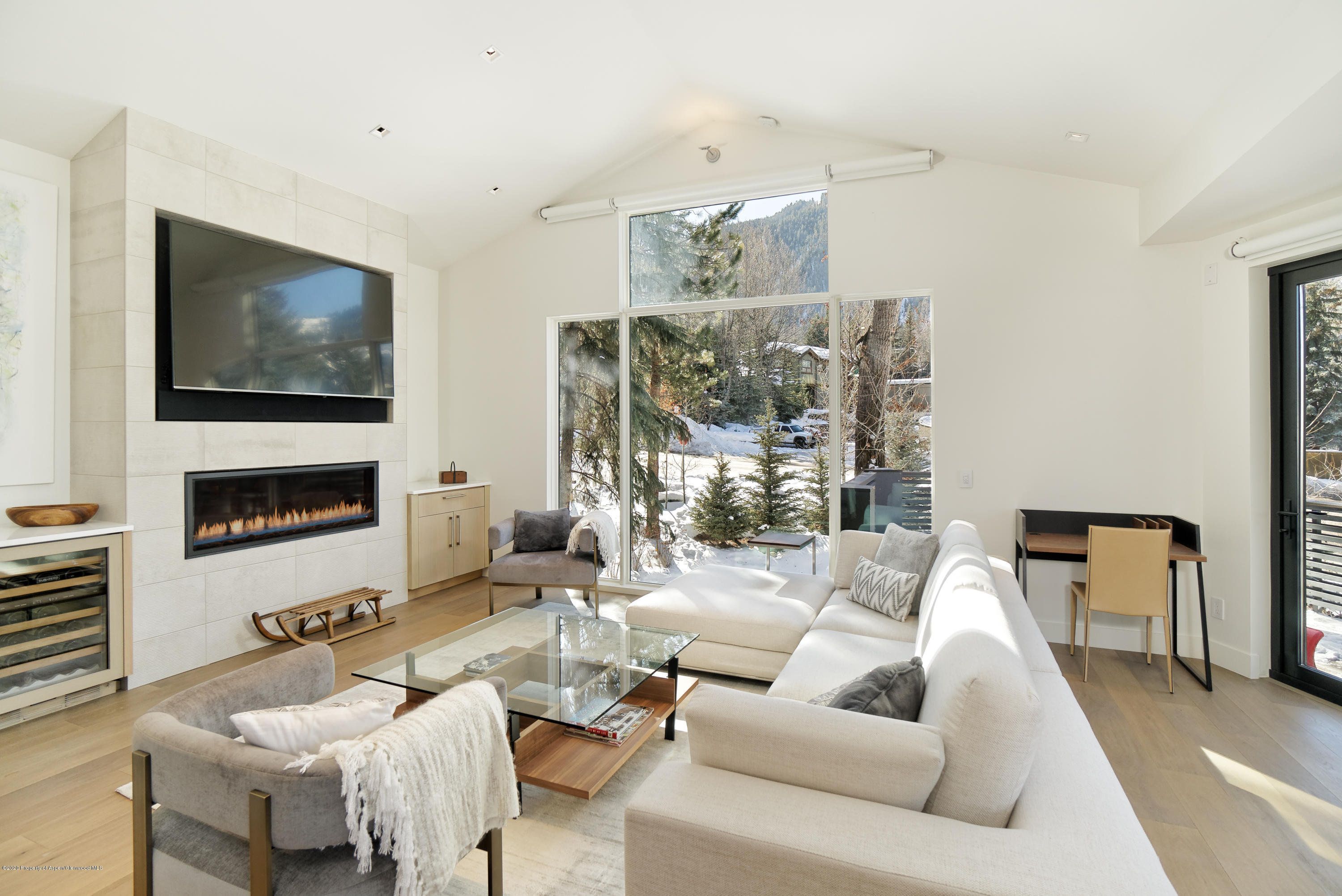 100 Park Avenue Property Photo 2