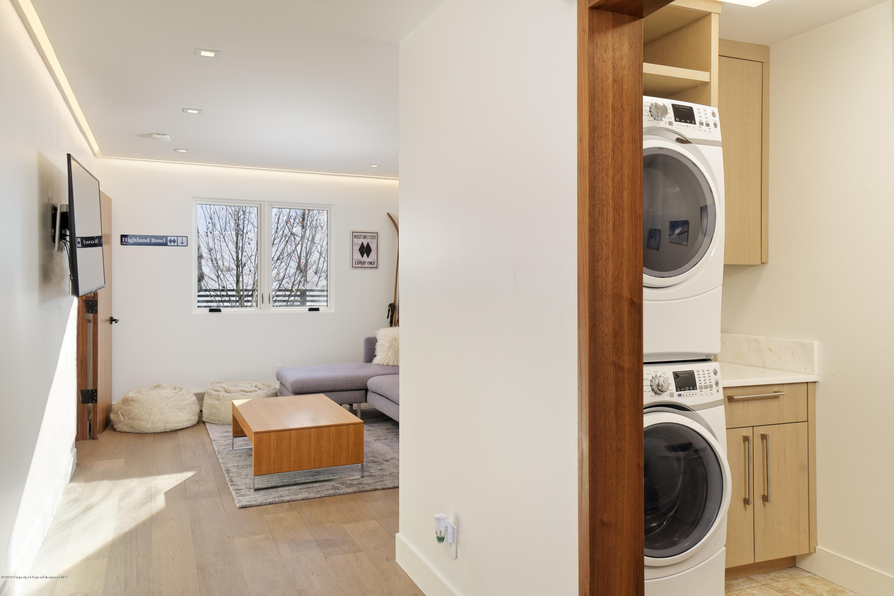 100 Park Avenue Property Photo 20