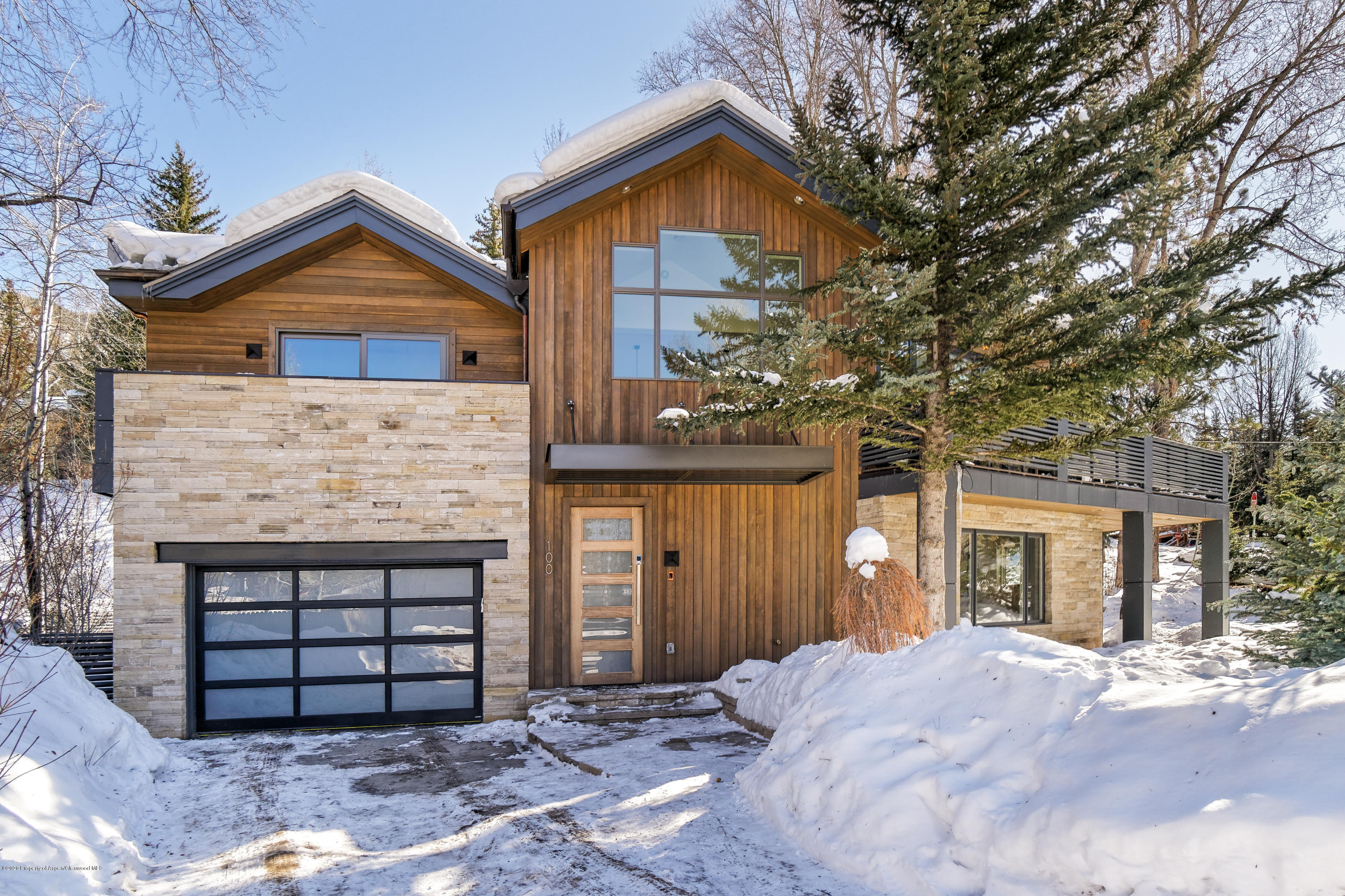 100 Park Avenue Property Photo 31