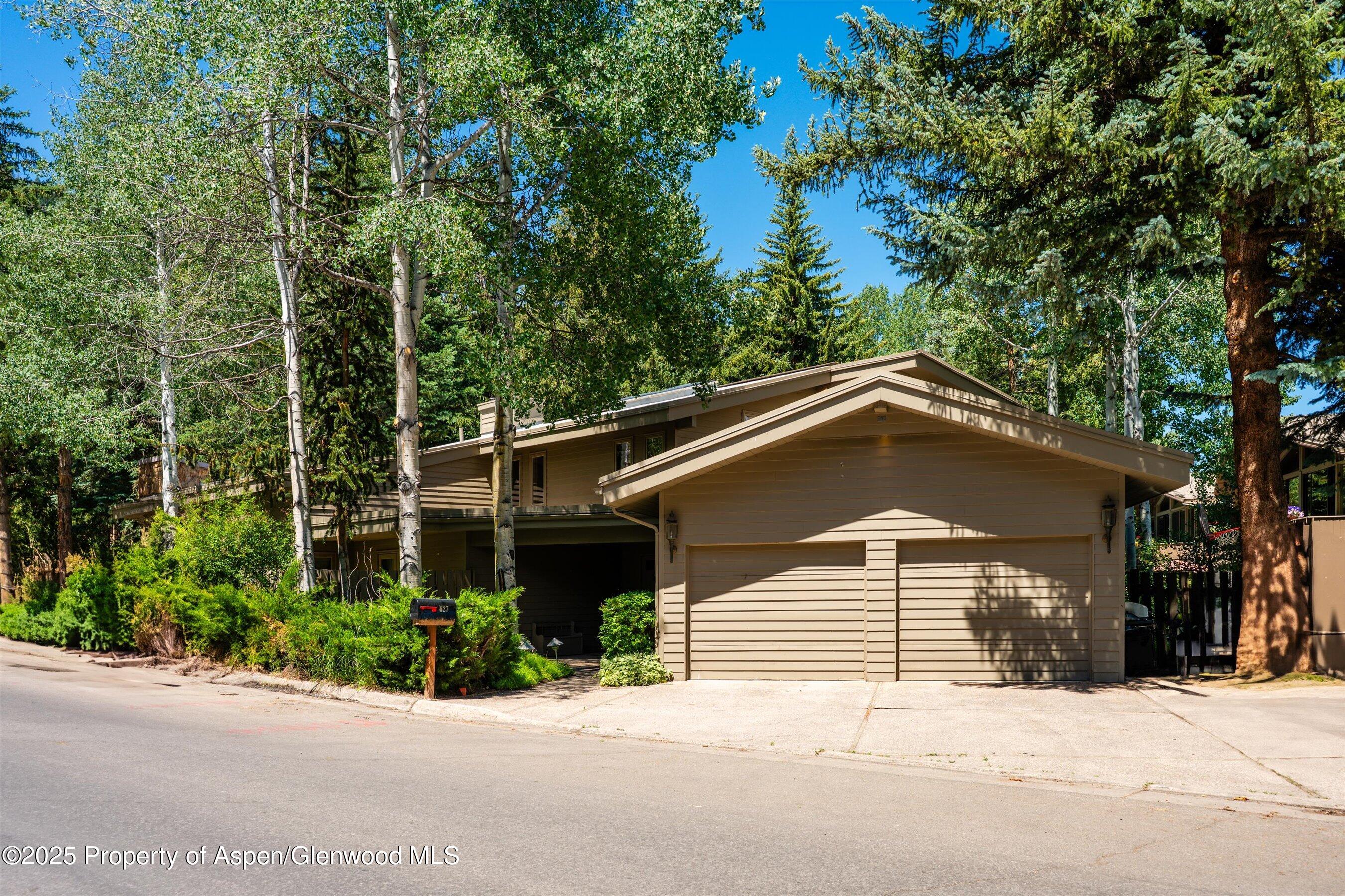 627 S Original Street Property Photo 42