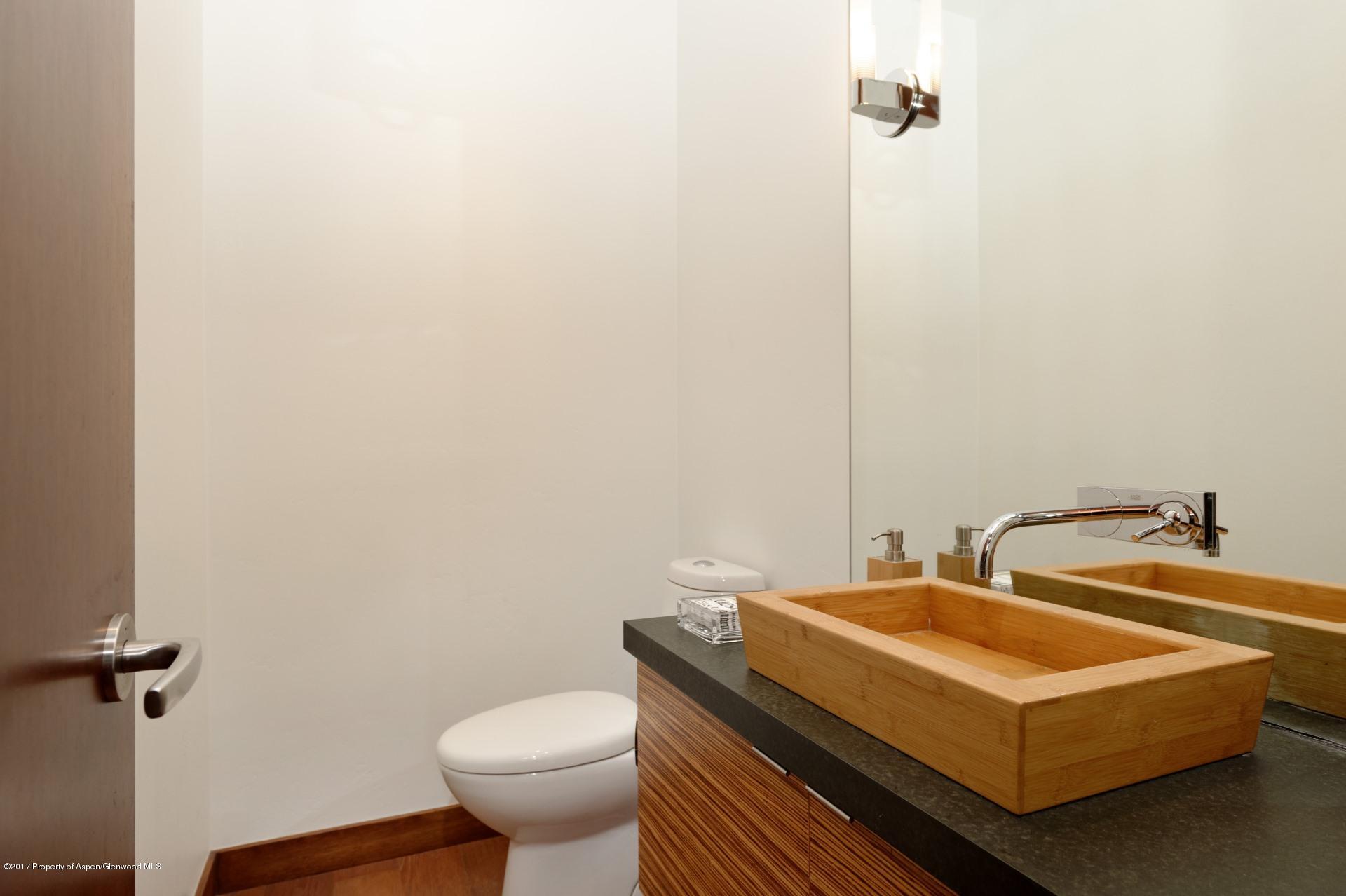 1291 Riverside Drive Property Photo 12