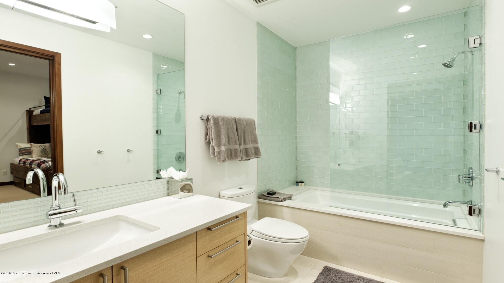 1291 Riverside Drive Property Photo 16