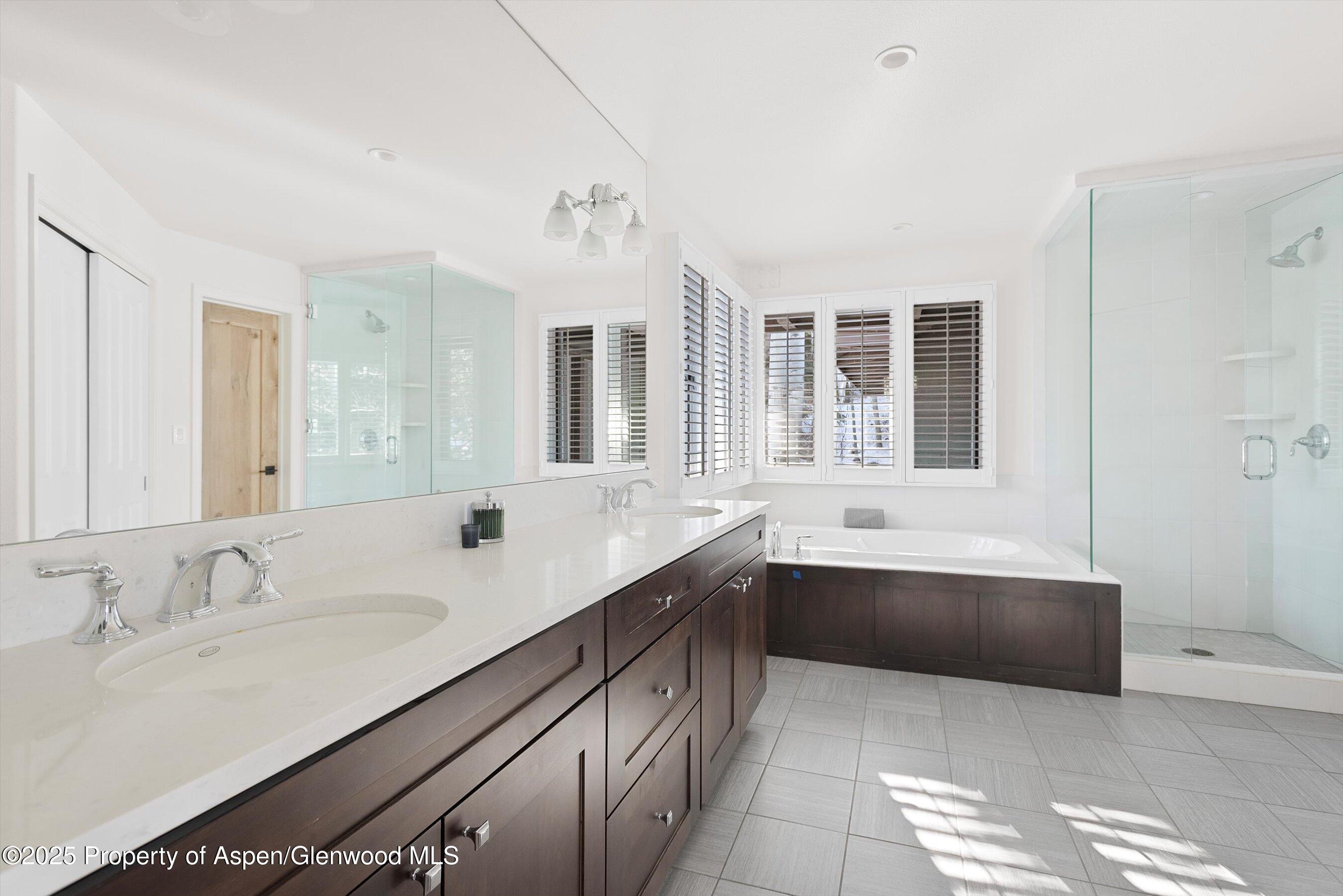 18 Edgewood Lane Property Photo 19