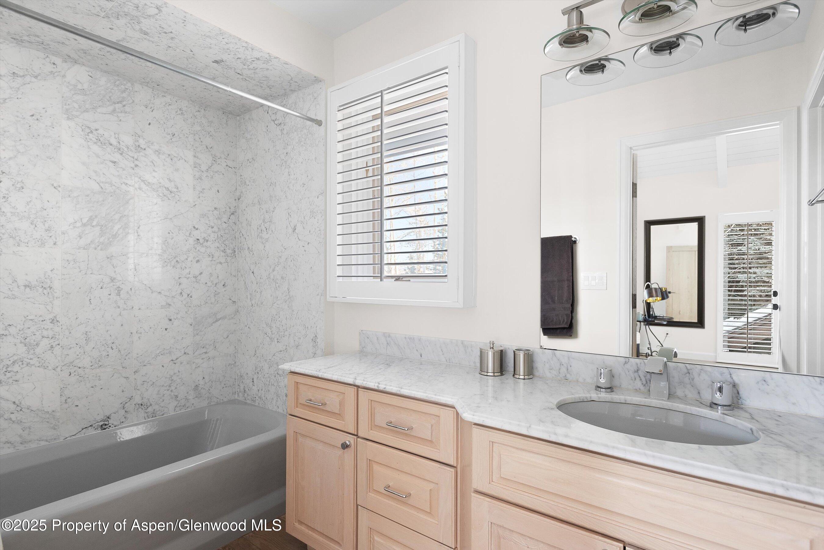 18 Edgewood Lane Property Photo 22