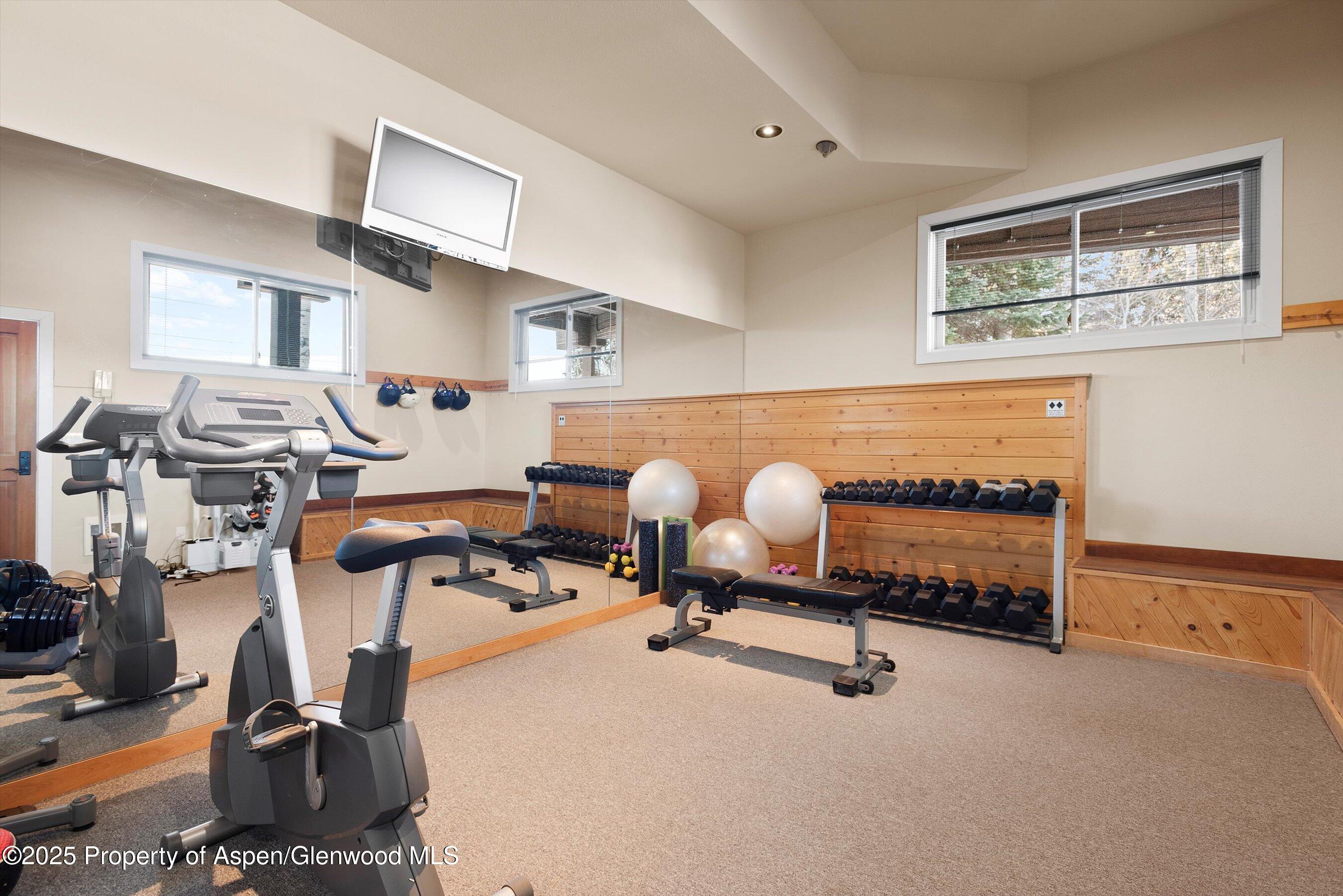 18 Edgewood Lane Property Photo 30