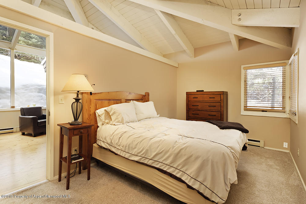 18 Edgewood Lane Property Photo 34