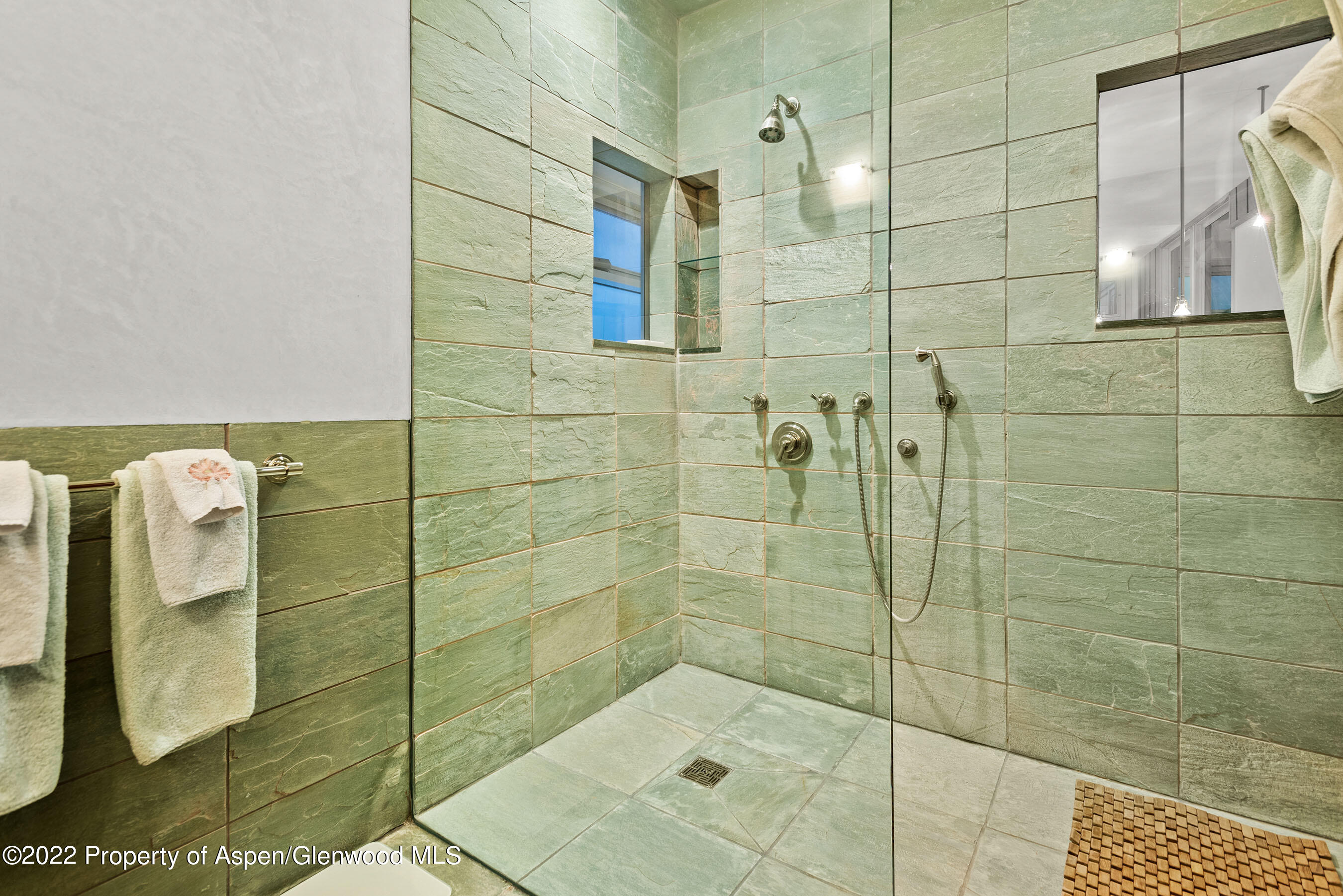 720 Nell Erickson Road Property Photo 15