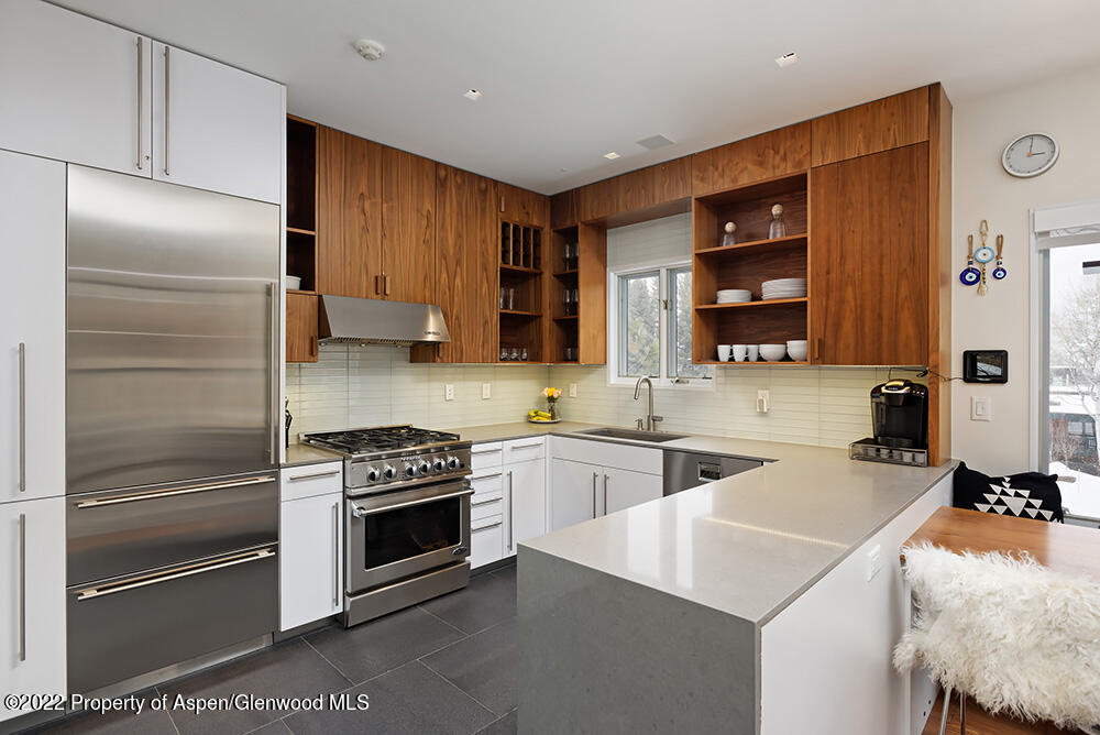 623 S Monarch Avenue Unit C Property Photo 6