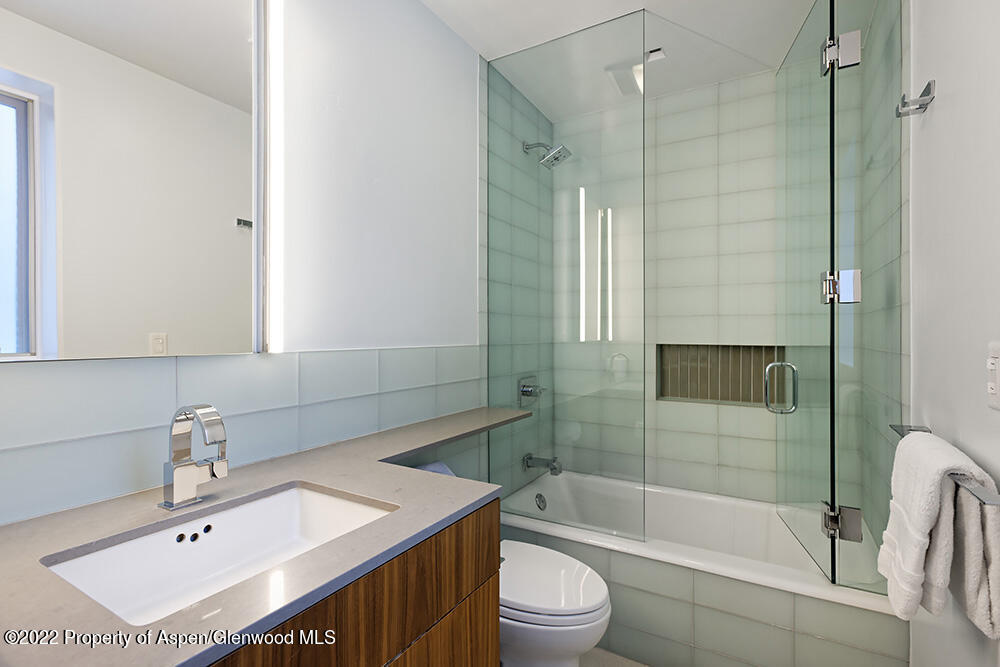 623 S Monarch Avenue Unit C Property Photo 17