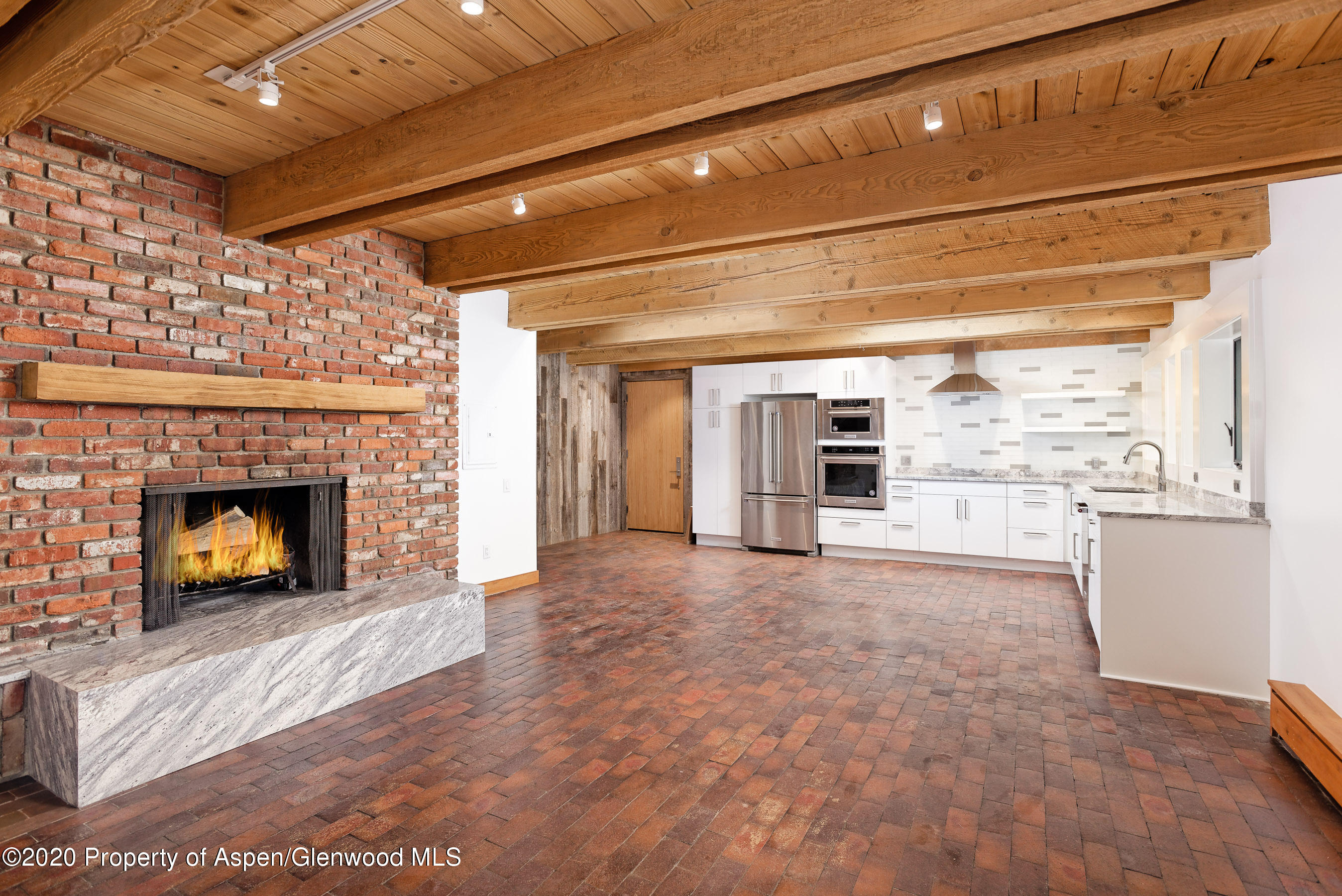 525 S Original Street Unit E Property Photo 2