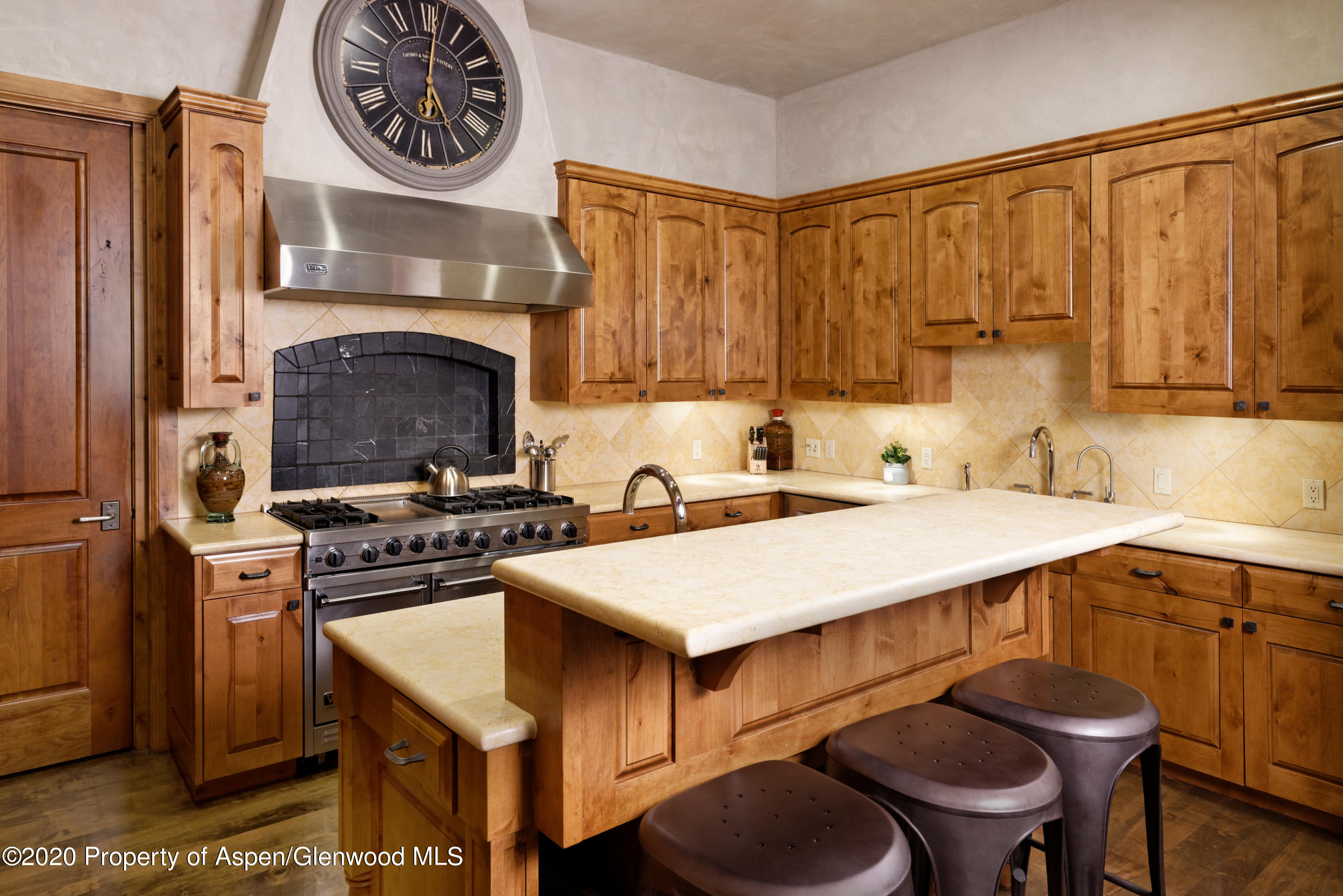 32 Prospector Road Property Photo 9