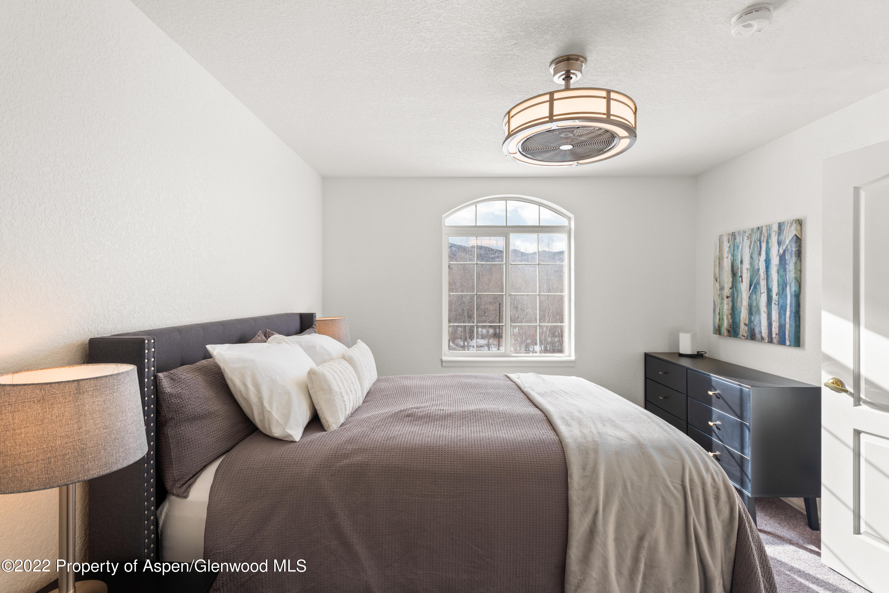 4202 Elk Lane Property Photo 8