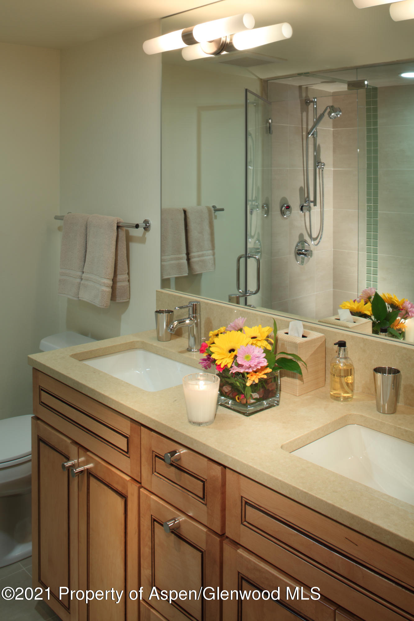 124 W Hyman Avenue, 2c Property Photo 11