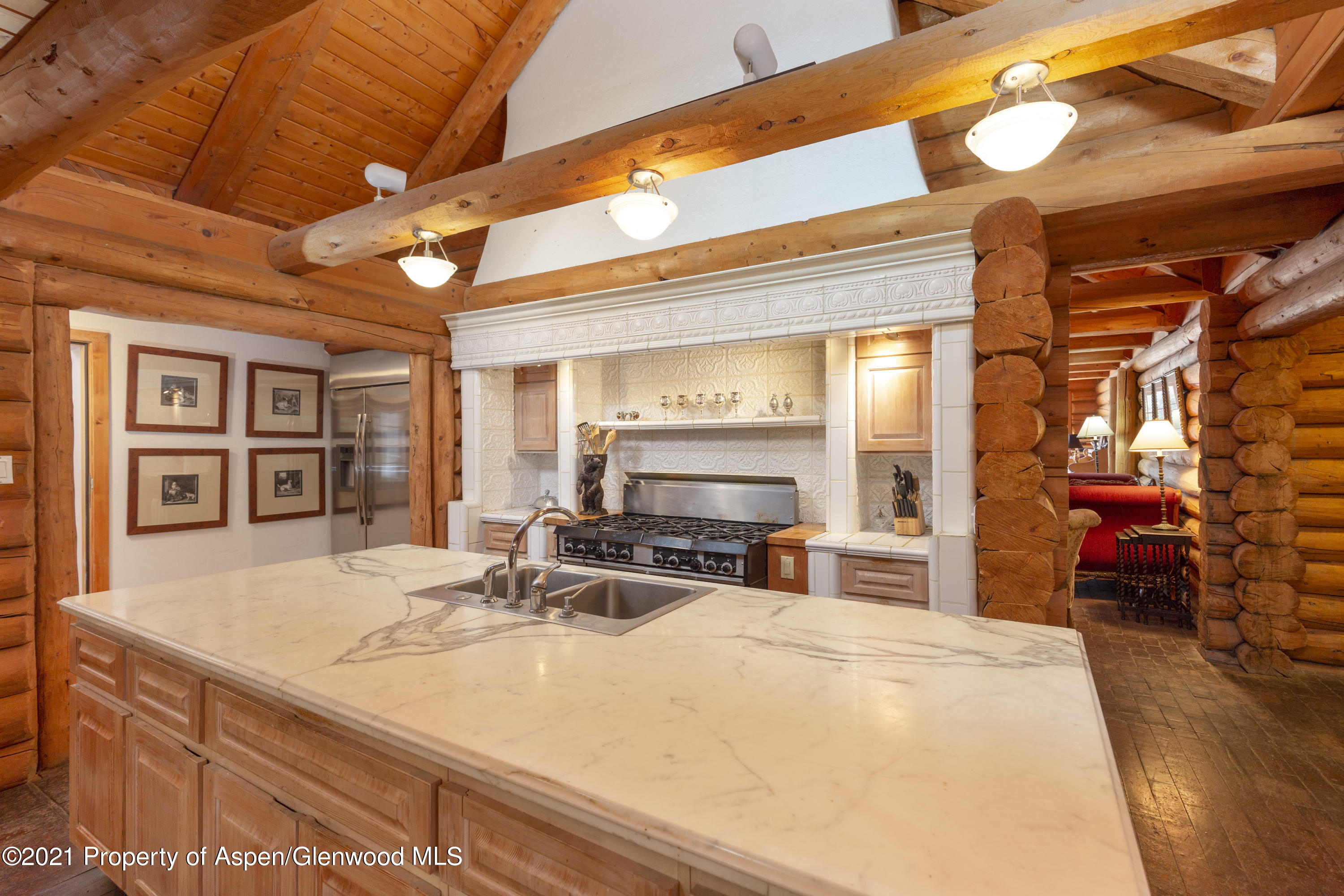 1305 Red Butte Drive Property Photo 7