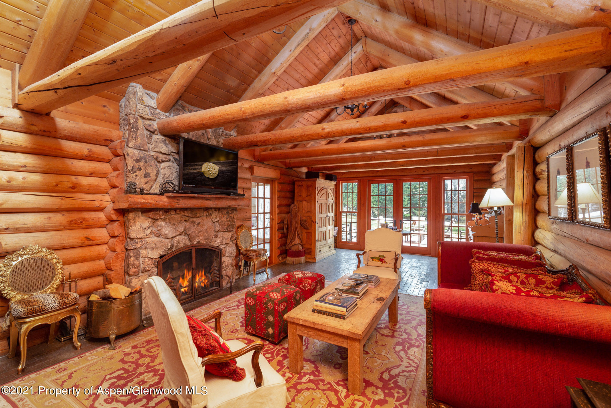 1305 Red Butte Drive Property Photo 10