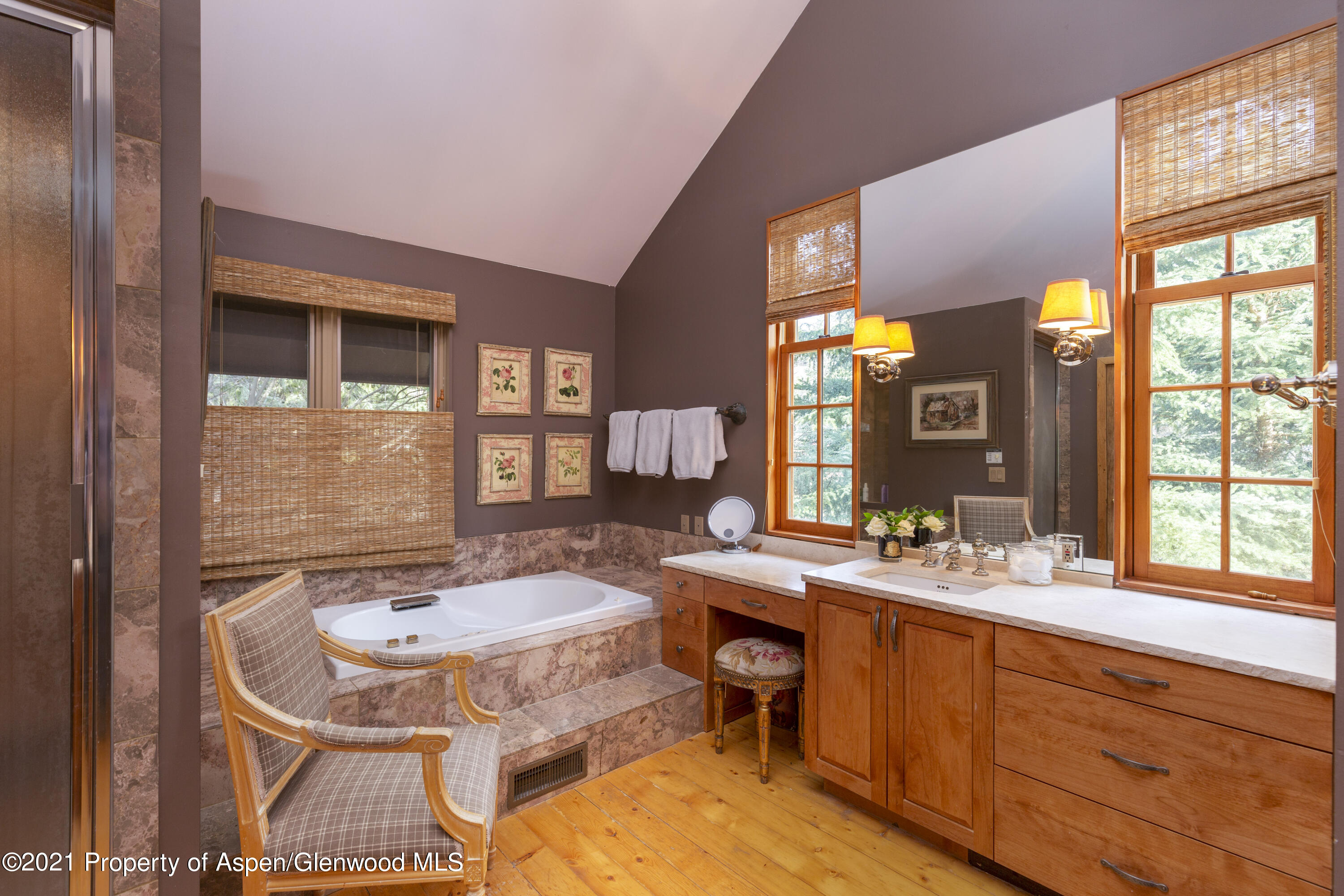 1305 Red Butte Drive Property Photo 13