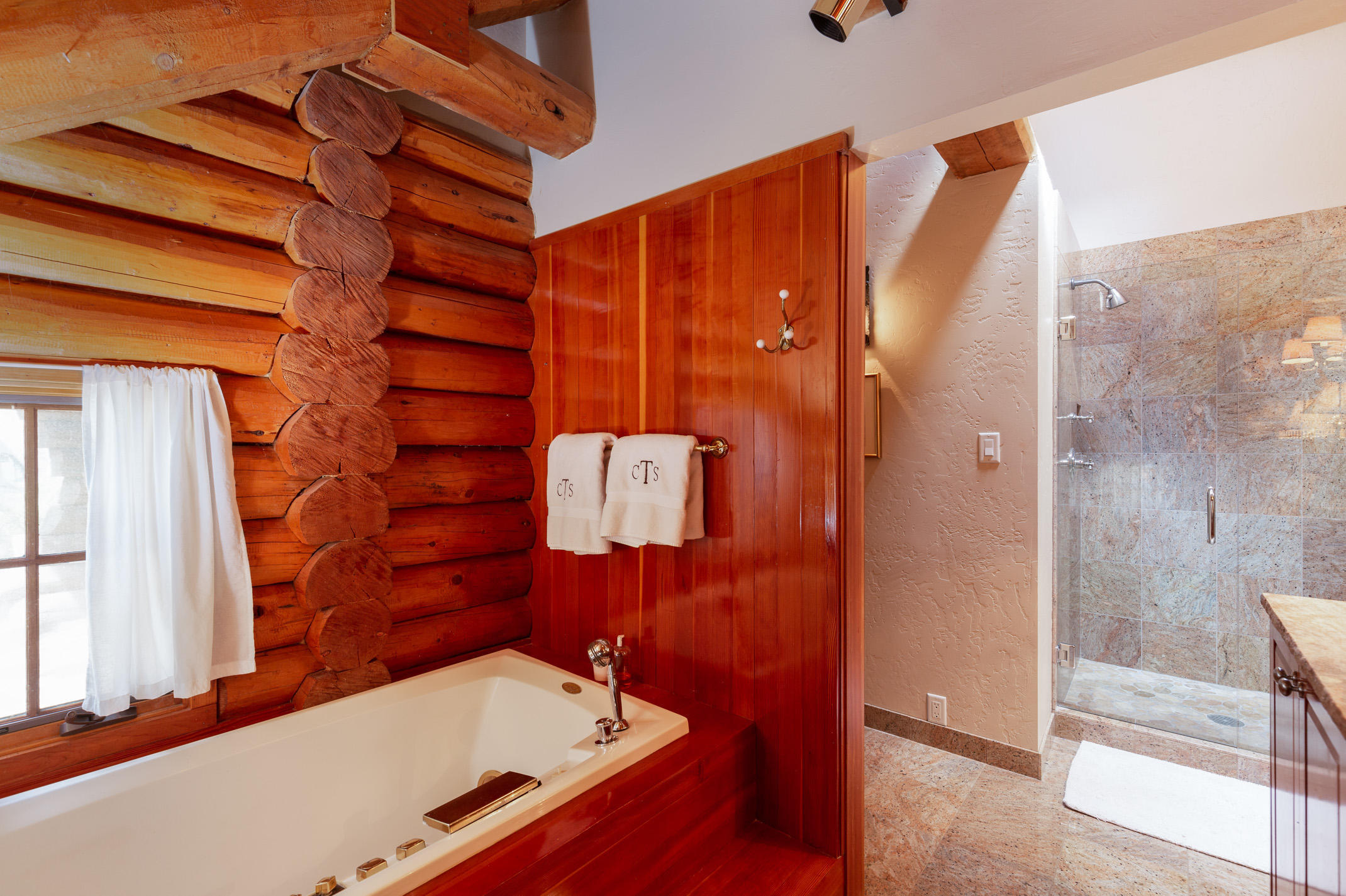 1305 Red Butte Drive Property Photo 19