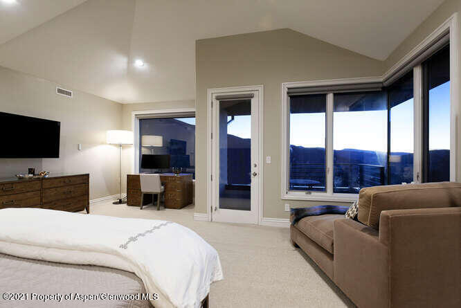 571 Booth Lane Property Photo 31