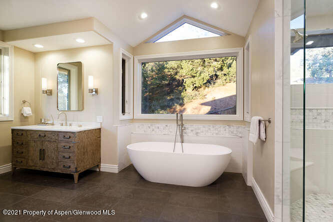 571 Booth Lane Property Photo 32