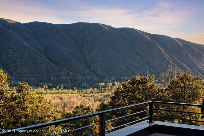 571 Booth Lane Property Photo 35