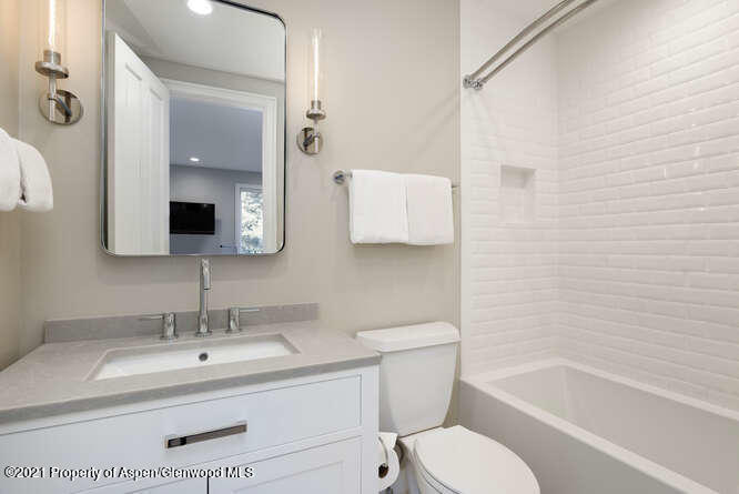 571 Booth Lane Property Photo 46