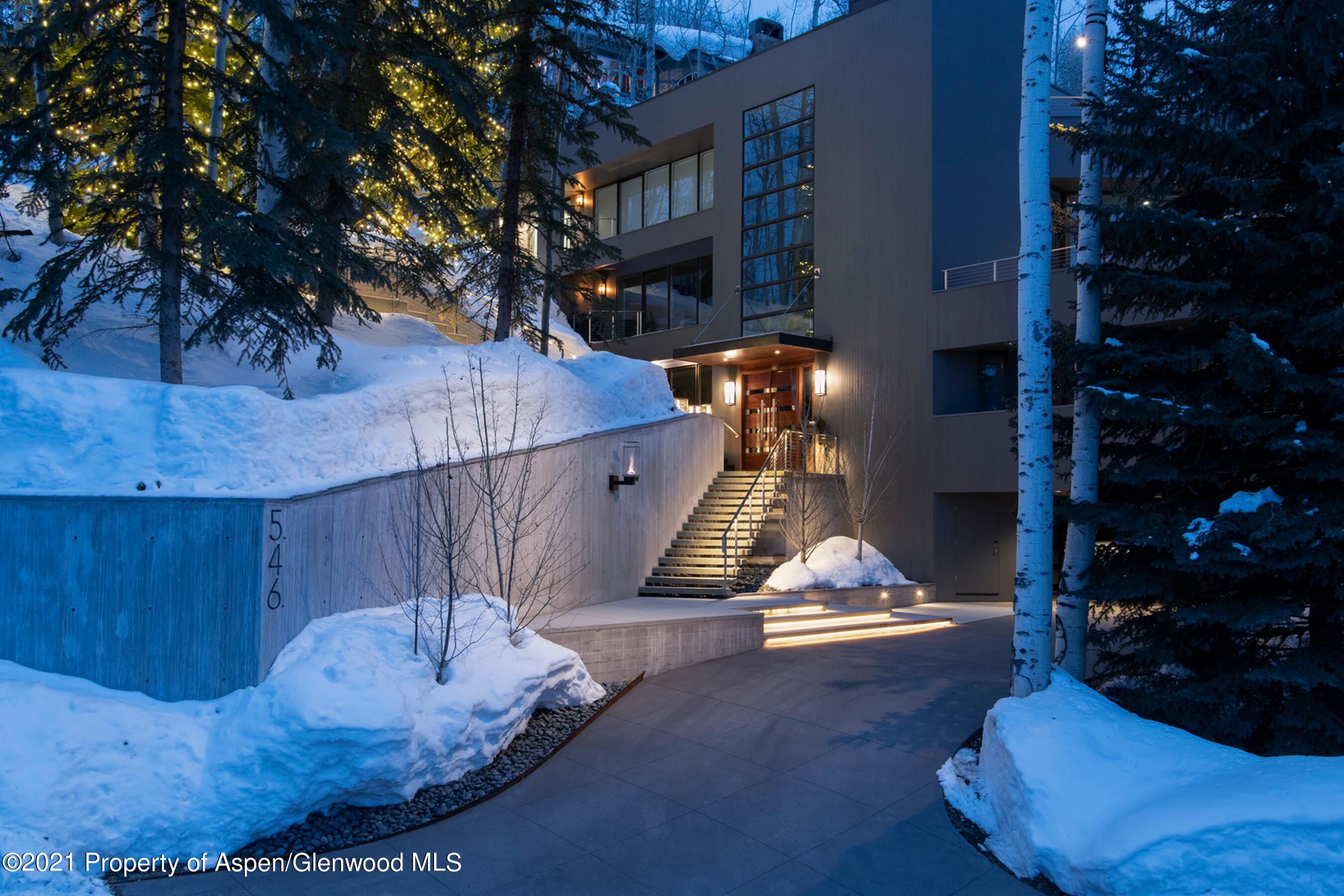 546 Edgewood Lane Property Photo