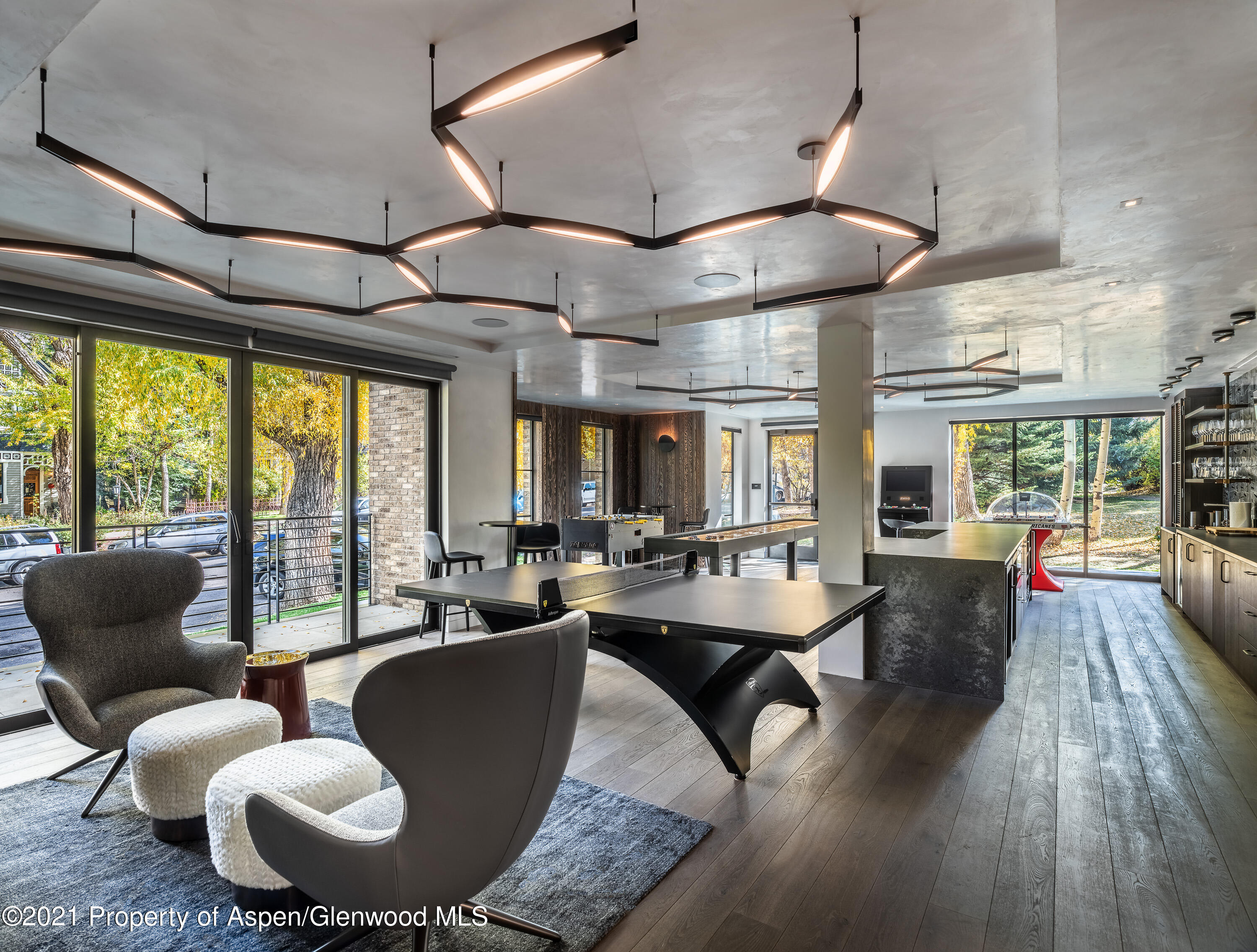 200 S Aspen Street Property Photo 12