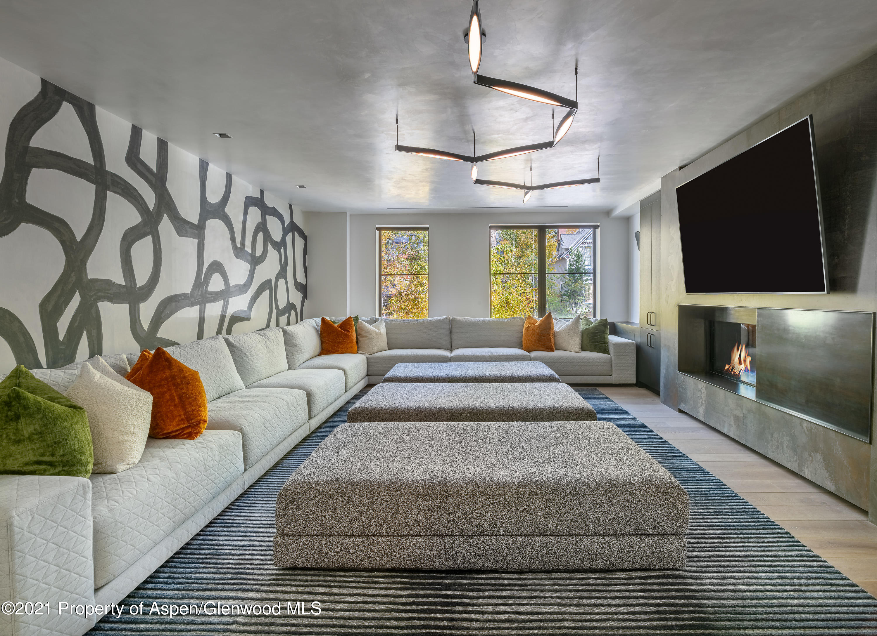 200 S Aspen Street Property Photo 15