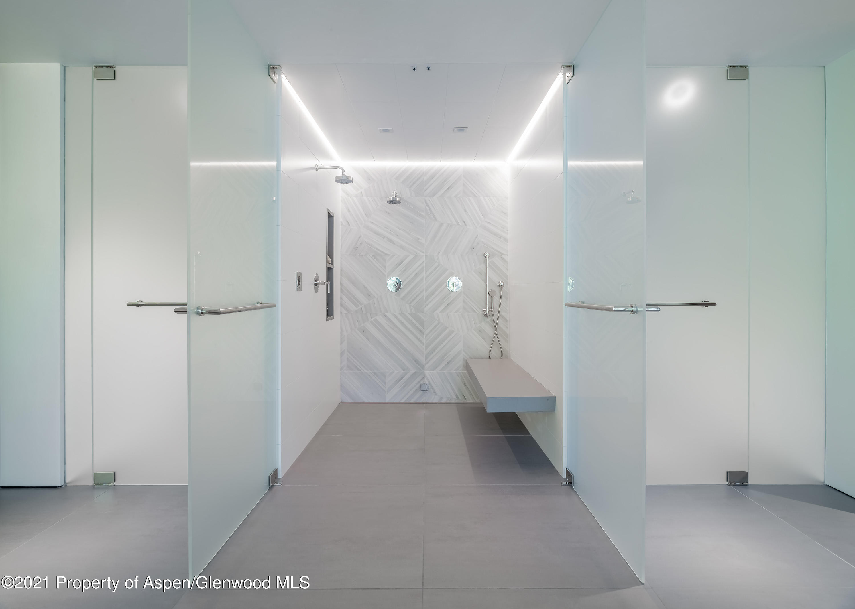 200 S Aspen Street Property Photo 25