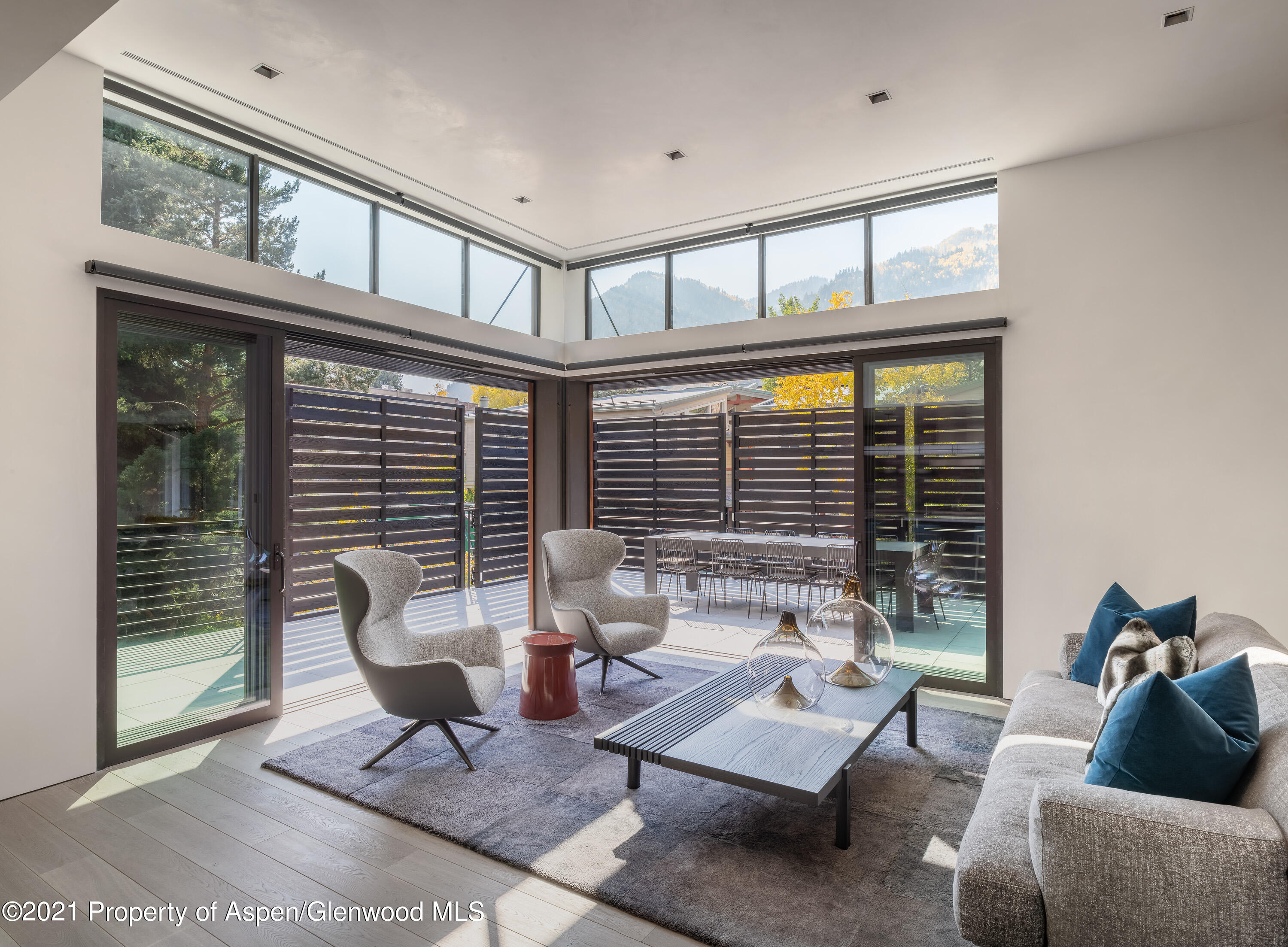 200 S Aspen Street Property Photo 28