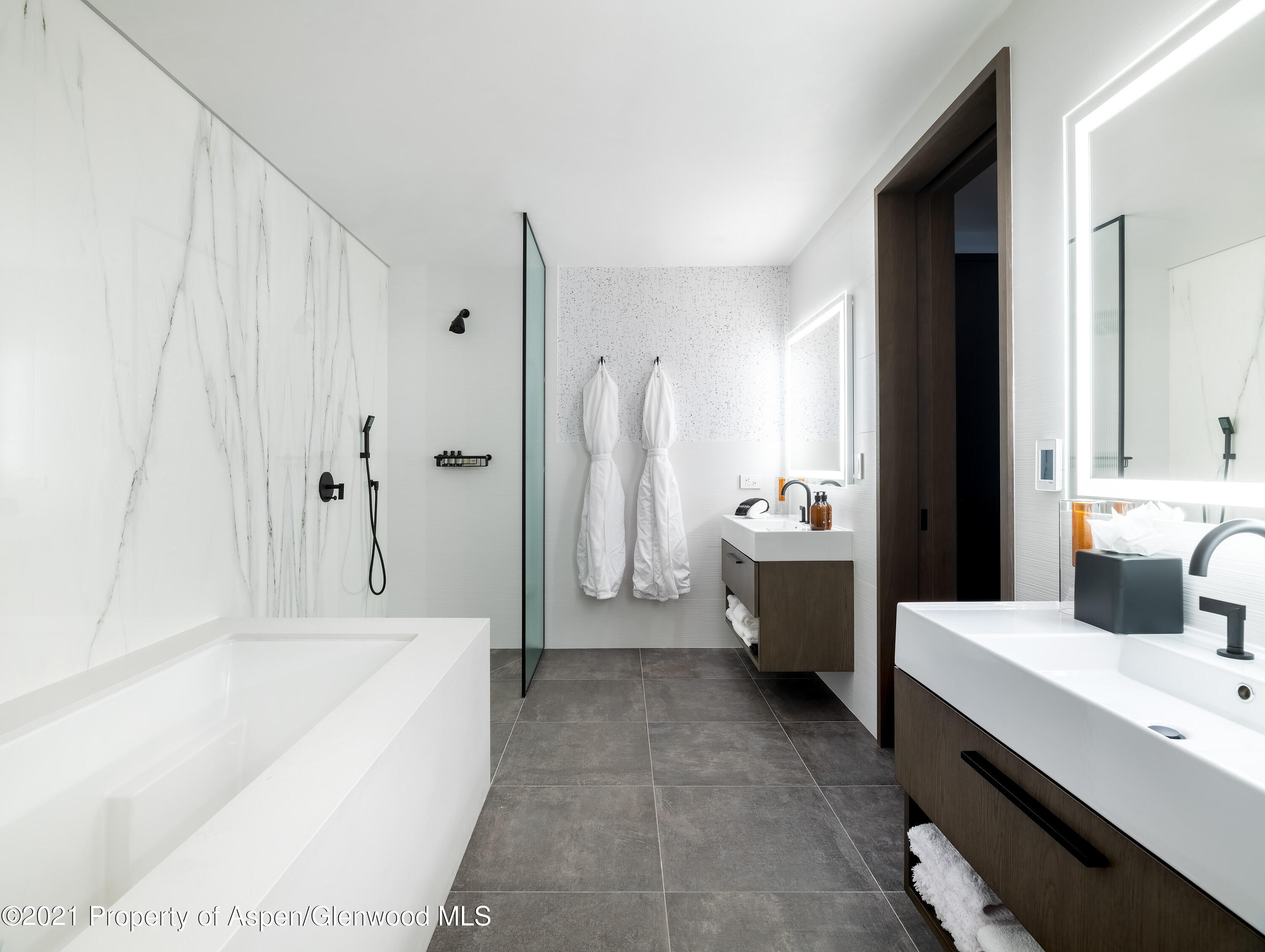 200 S Aspen Street Property Photo 37