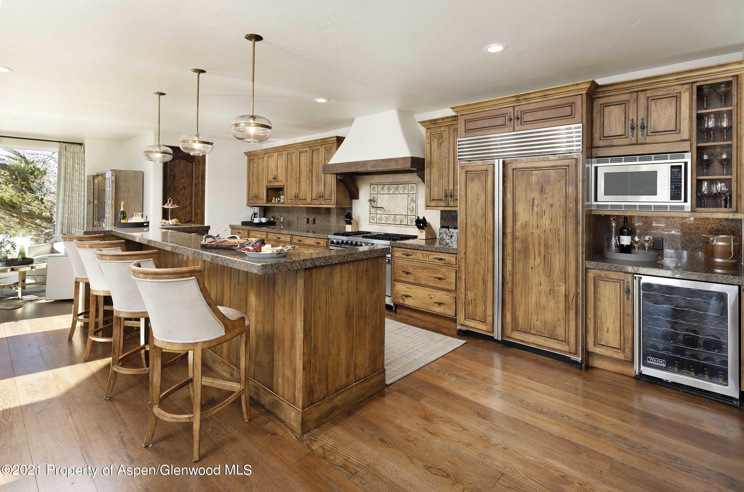 476 Wrights Road Property Photo 10