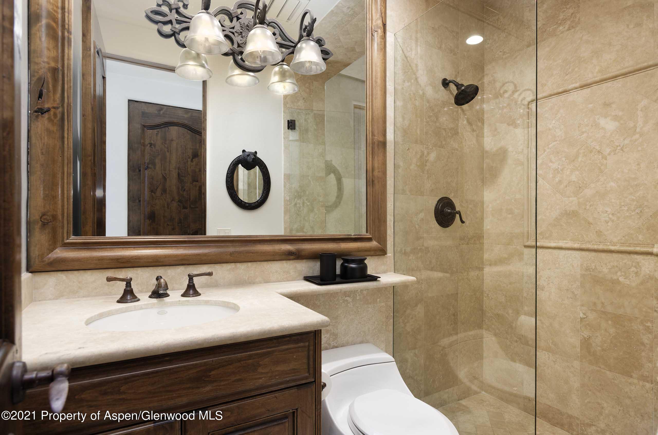 476 Wrights Road Property Photo 17