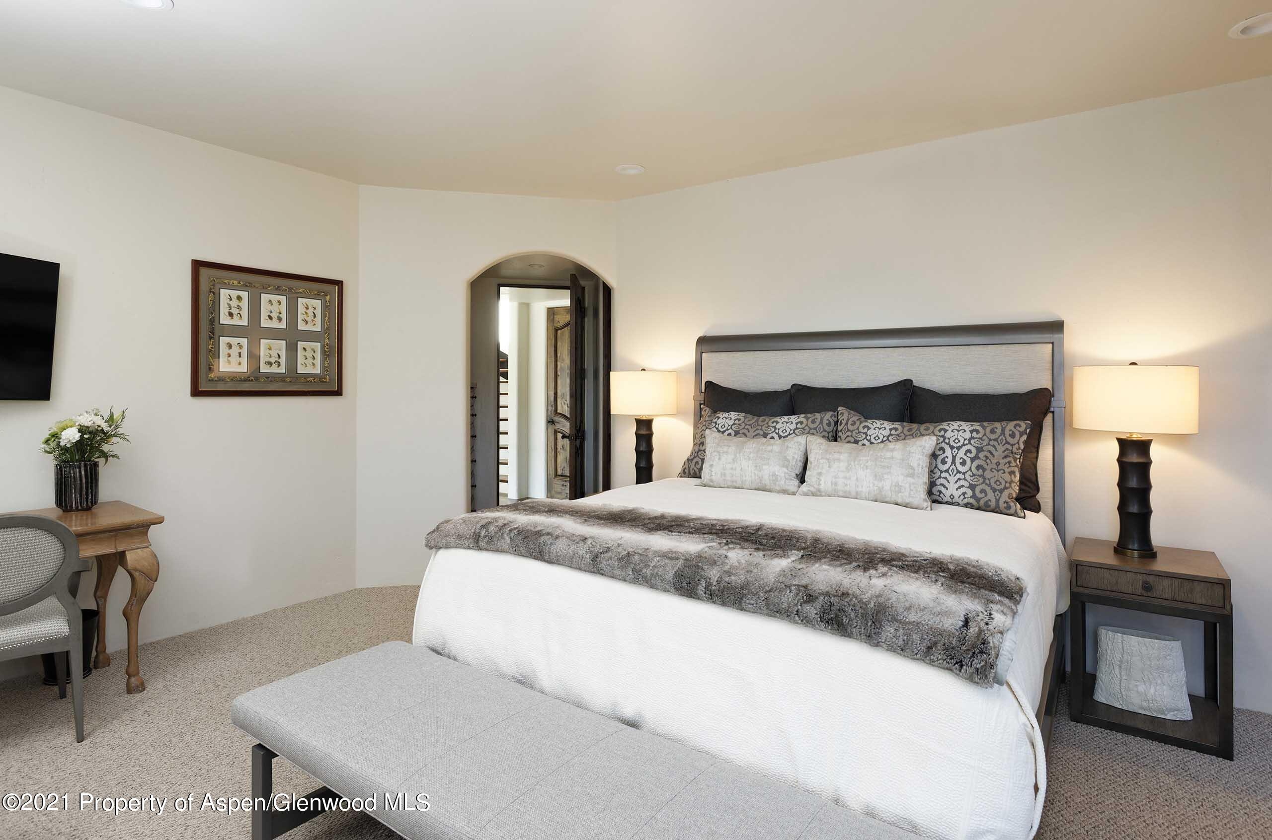 476 Wrights Road Property Photo 19